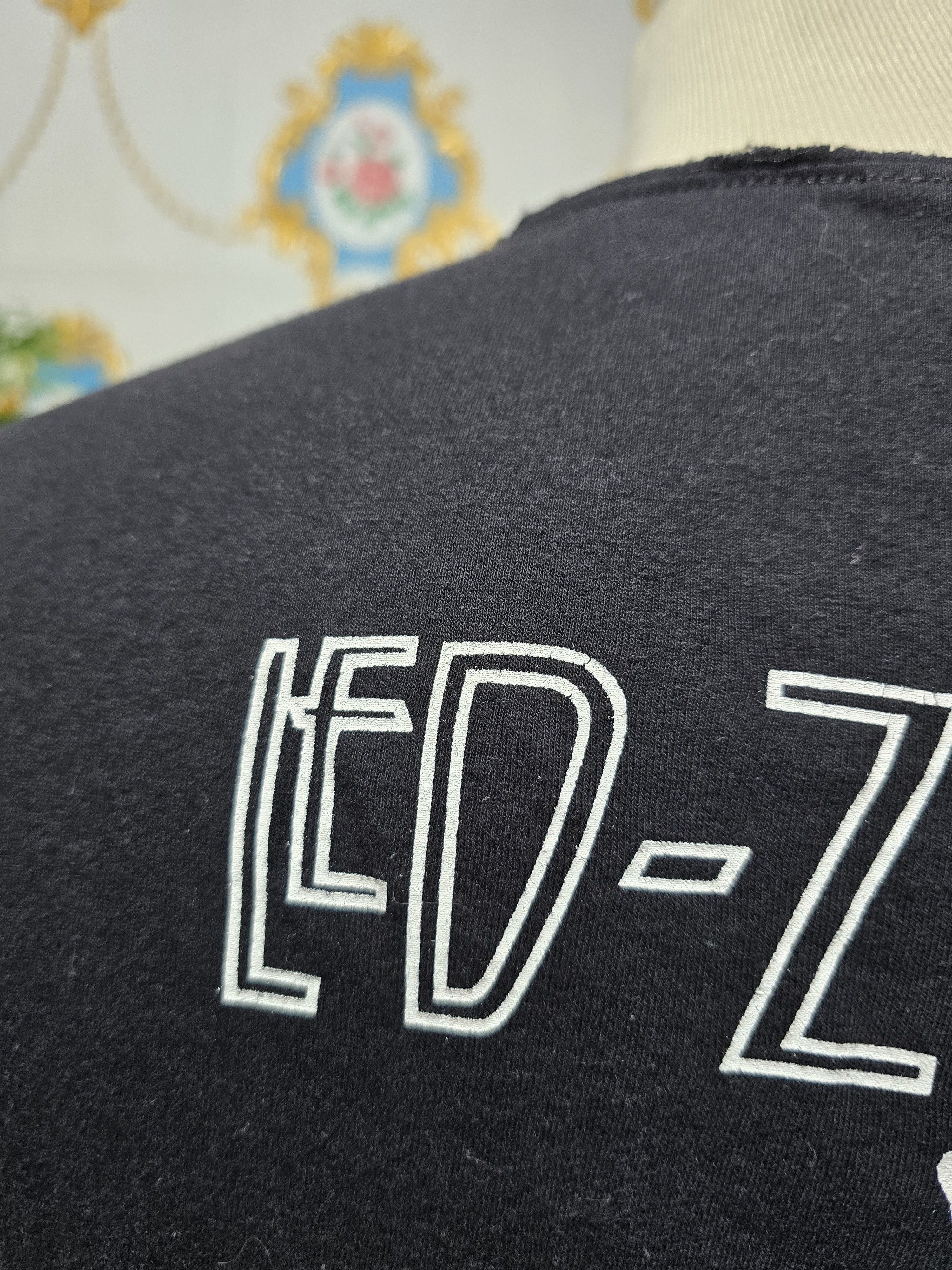 Band Tees Vintage Led Zeppelin Icarus Four Symbols T-Shirt Medium Size US M / EU 48-50 / 2 - 7 Thumbnail