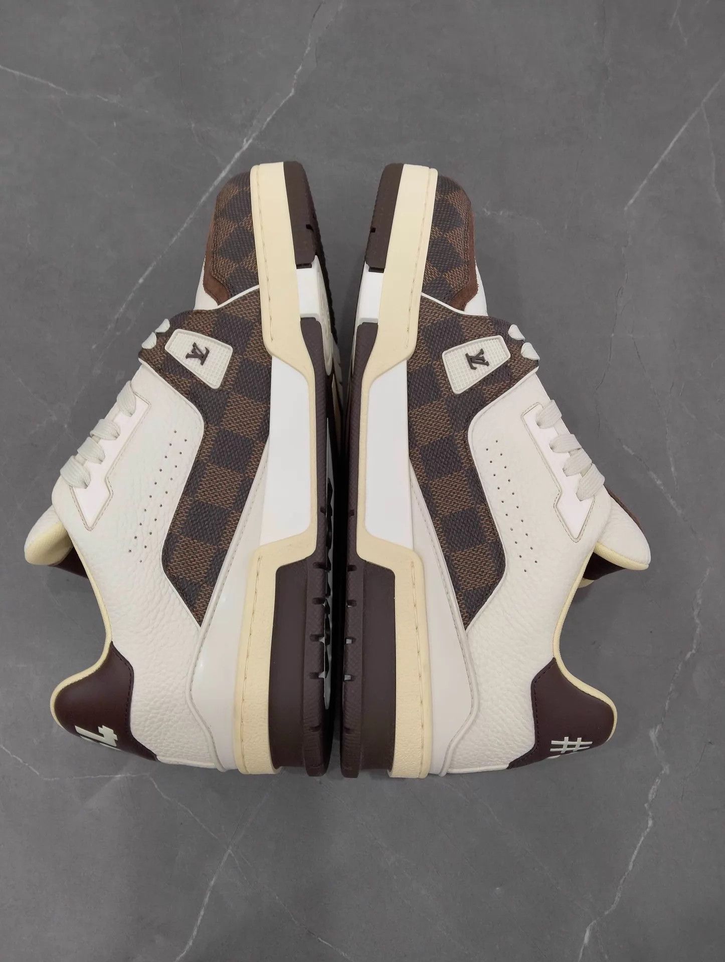 Louis Vuitton LV Trainer Damier White Brown Black 42.5 Size US 9.5 / EU 42-43 - 2 Thumbnail