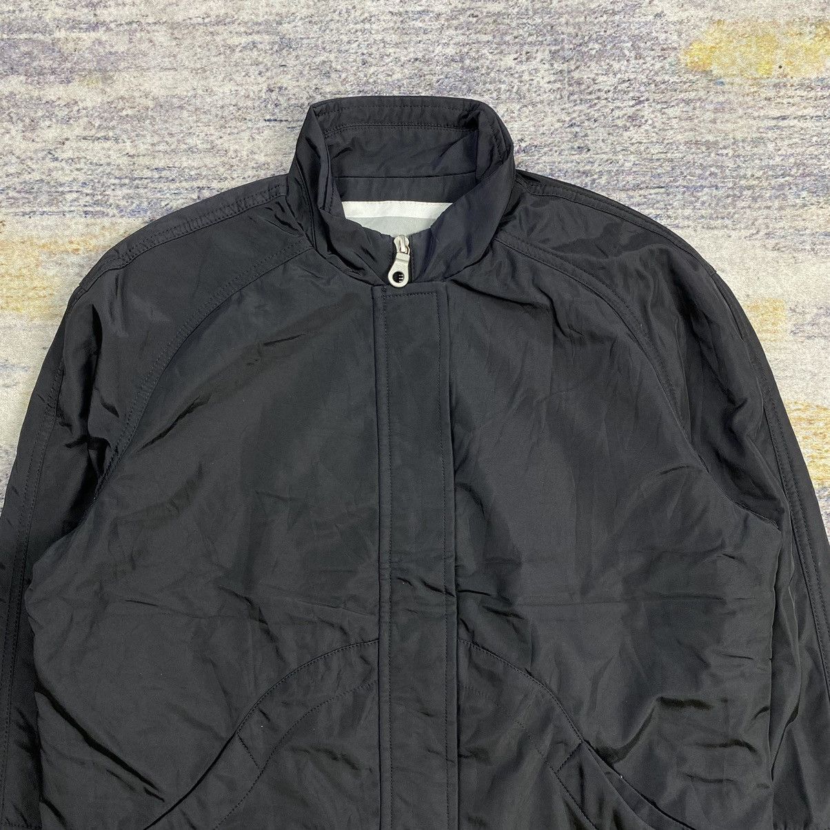 Chanel Vintage 2002 Chanel zip up jacket Size L / US 10 / IT 46 - 5 Thumbnail