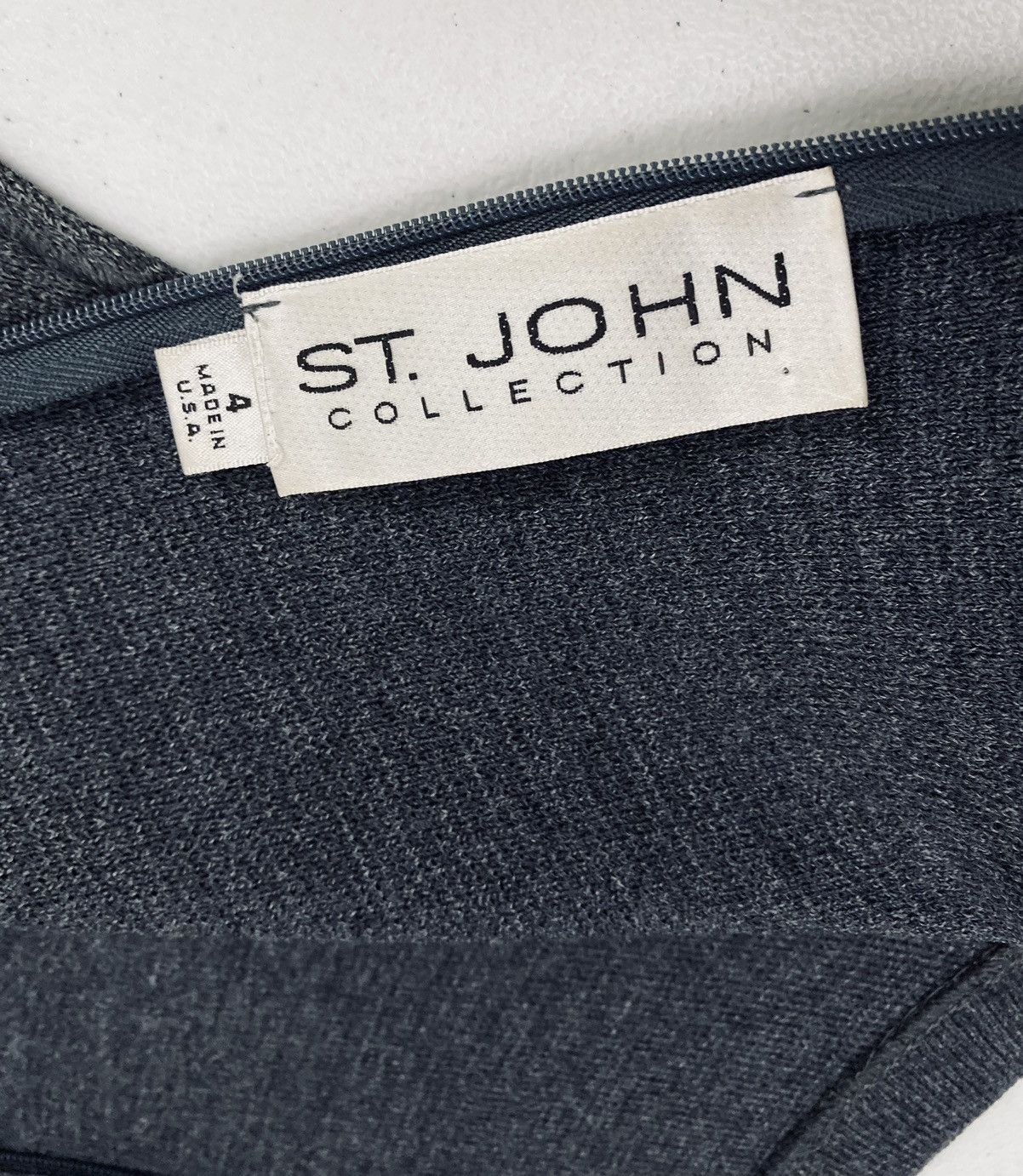 St. John St. John 🇺🇸 Char Gray/Black Wool Blend Knit Mini Dress 4 VGC Size S / US 4 / IT 40 - 2 Thumbnail