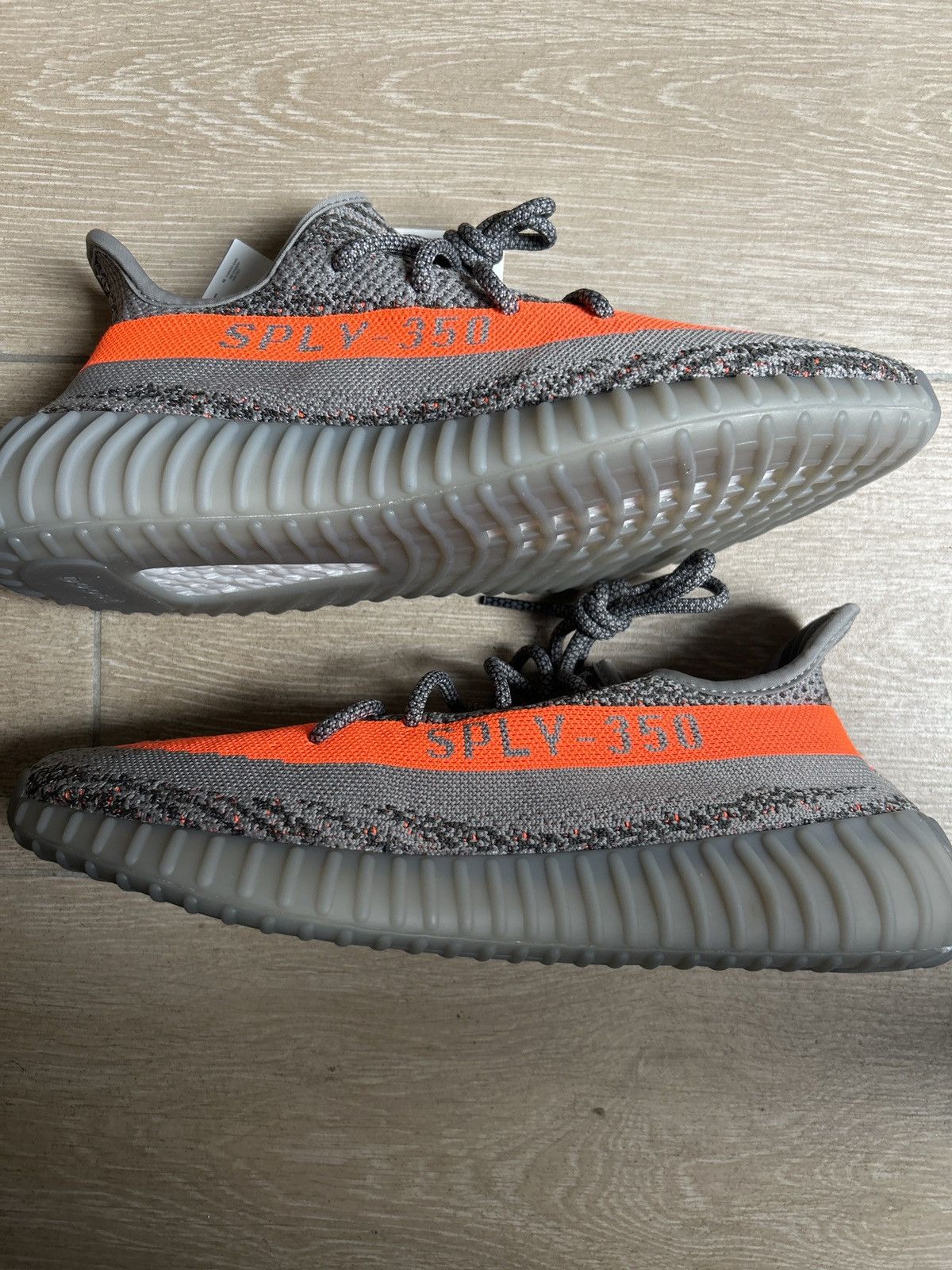 Yeezy Adidas Yeezy 350 v2 Beluga Reflective Size US 11.5 / EU 44-45 - 2 Thumbnail