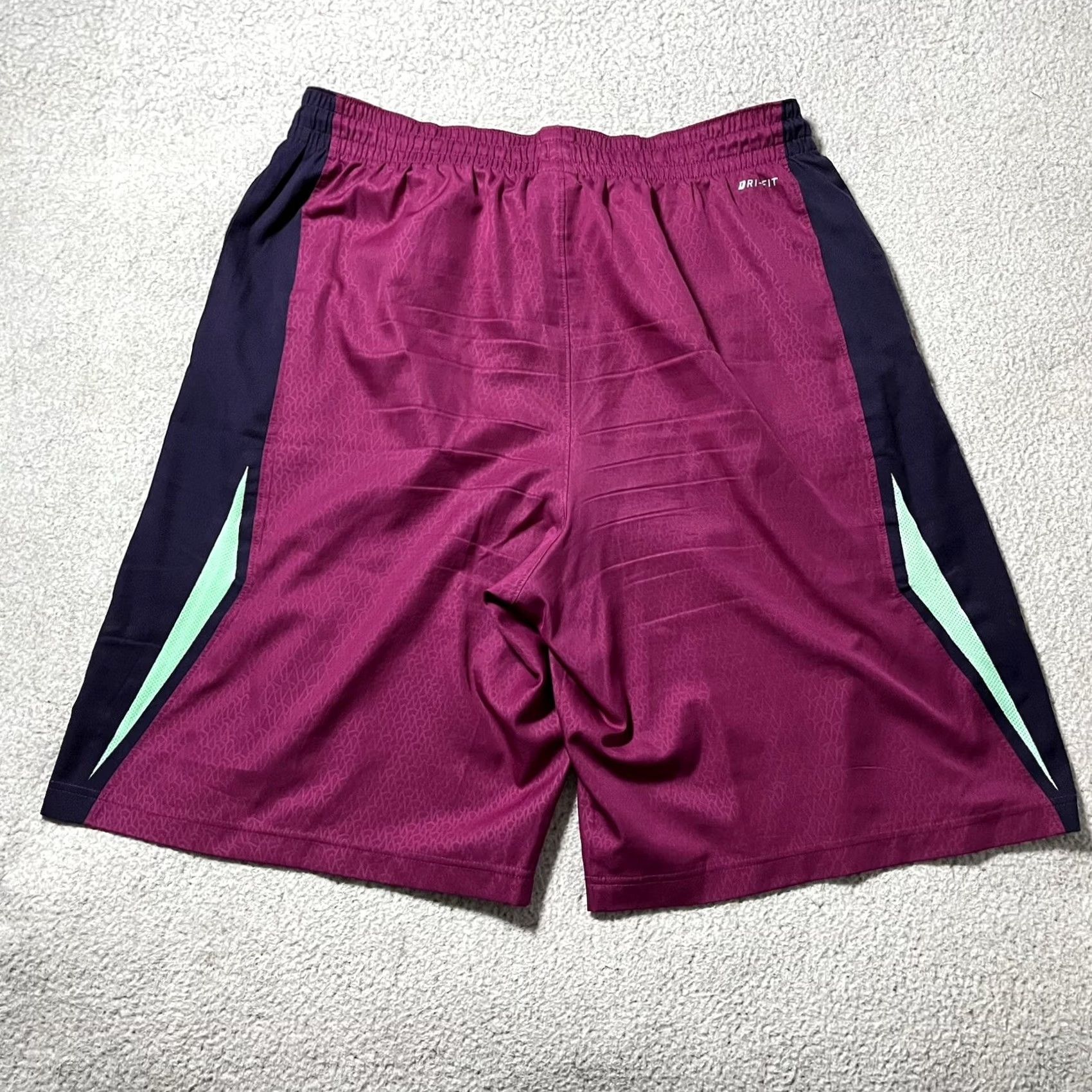 Nike Nike Shorts Nike Purple Kobe Bryant Mamba Print Logo Basketball NBA Dri-Fit Mens XL Size US 36 / EU 52 - 7 Thumbnail