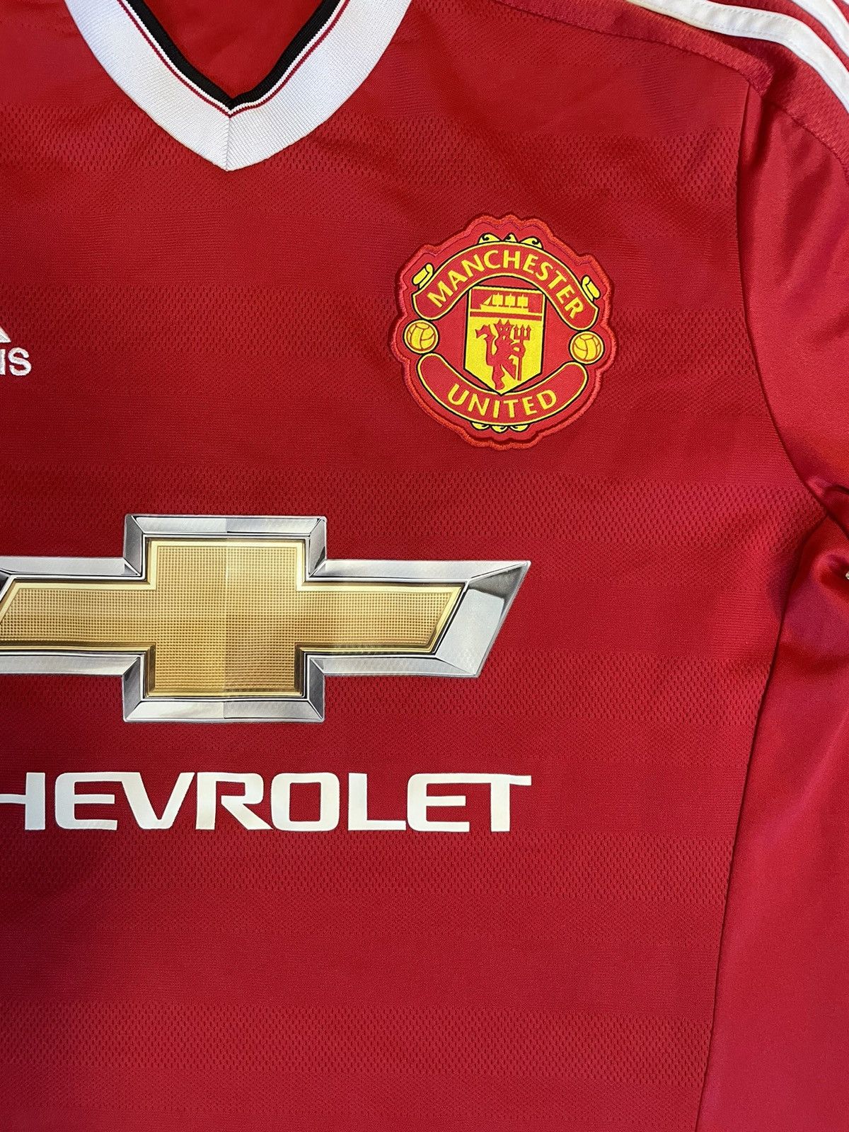 Adidas MANCHESTER UNITED 2015-2016 SHIRT FOOTBALL SOCCER ADIDAS Size US S / EU 44-46 / 1 - 3 Thumbnail