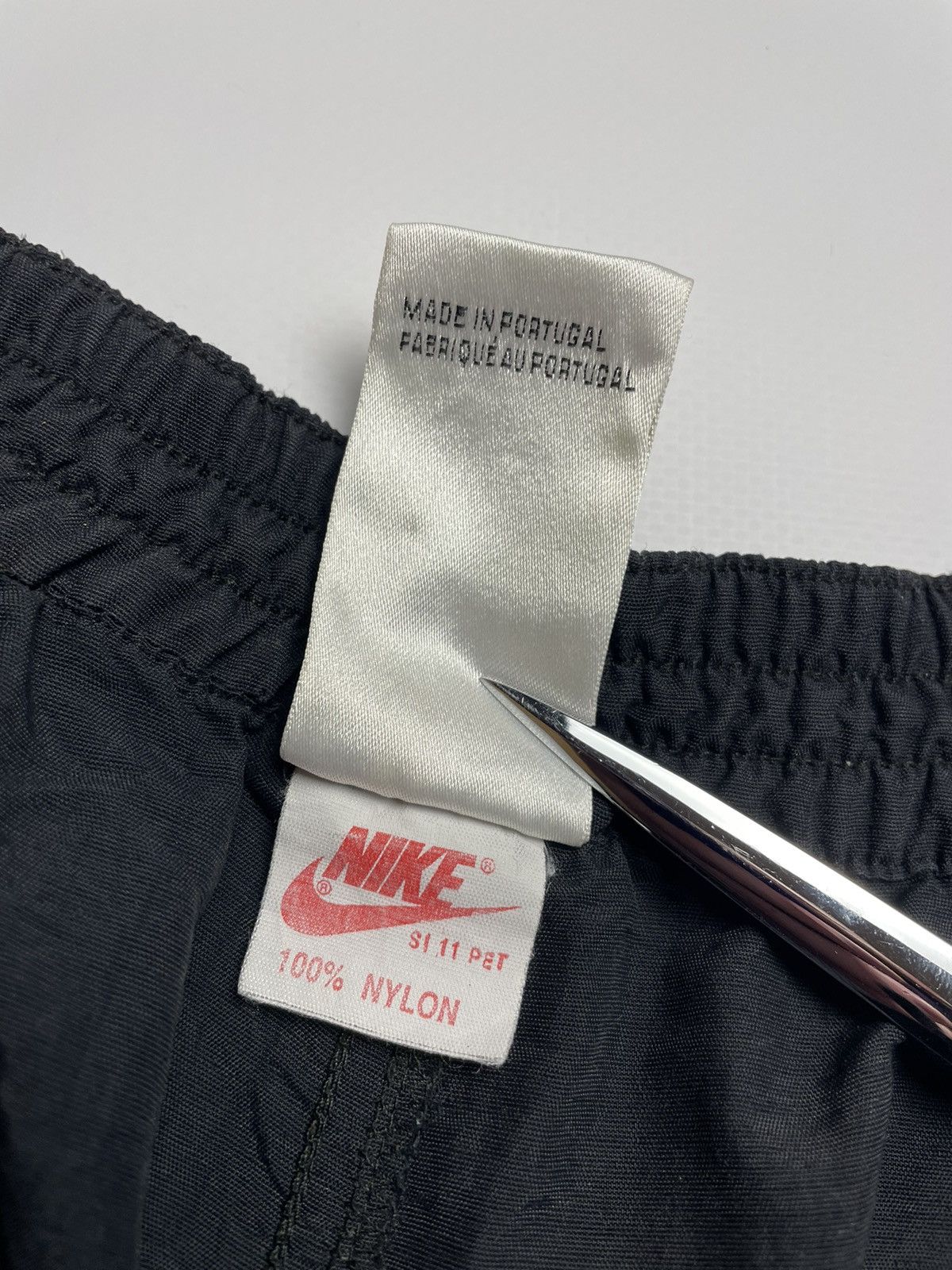 Nike × Vintage Rare Nike Challenge Court Andre Agassi Shorts Black Size US 34 / EU 50 - 4 Thumbnail