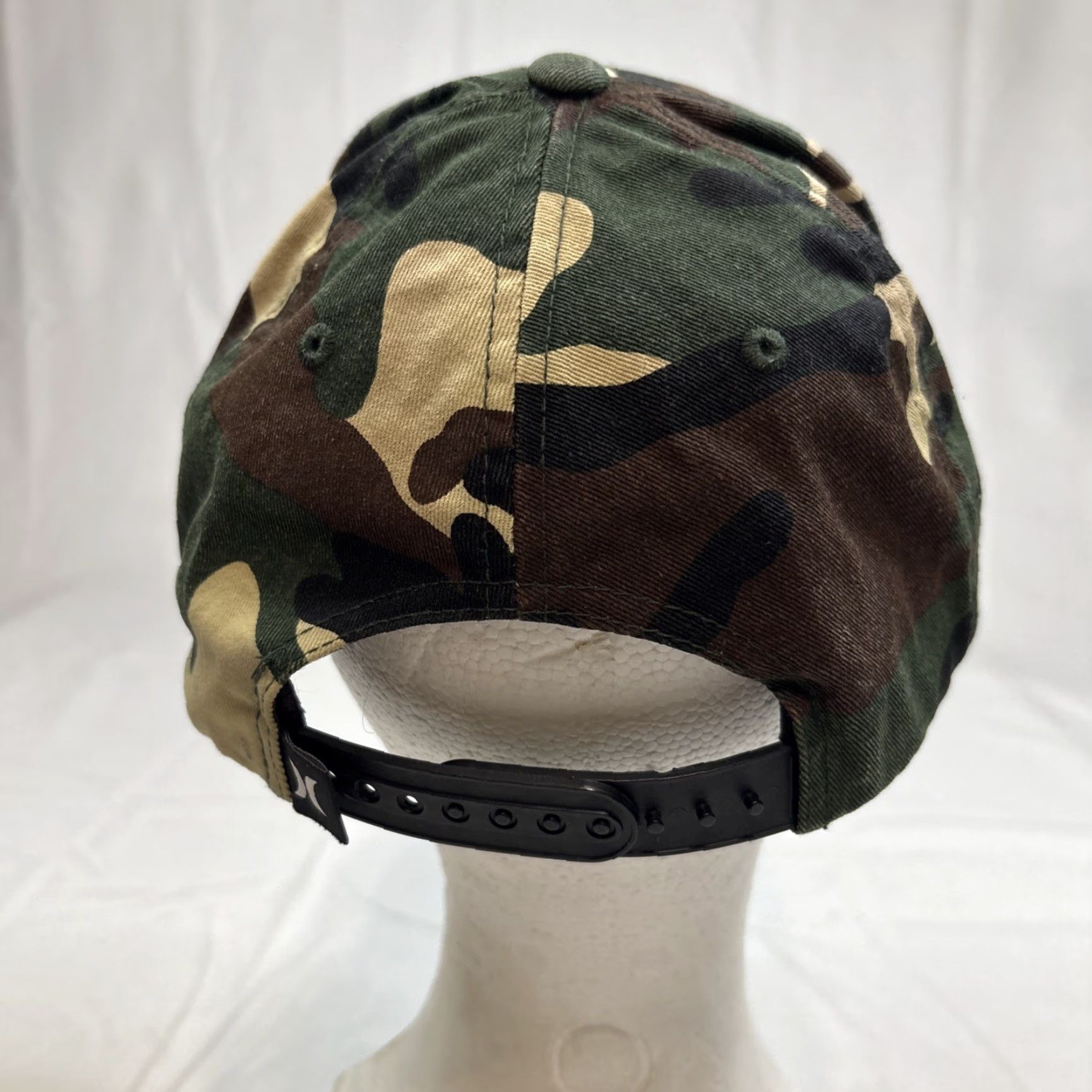 Hurley Hurley SnapBack Hat Camouflage Leather Logo One Size Men Multicolor Camo Leather Snapback Logo Camo Hat – Hurley Mens Size ONE SIZE - 5 Thumbnail