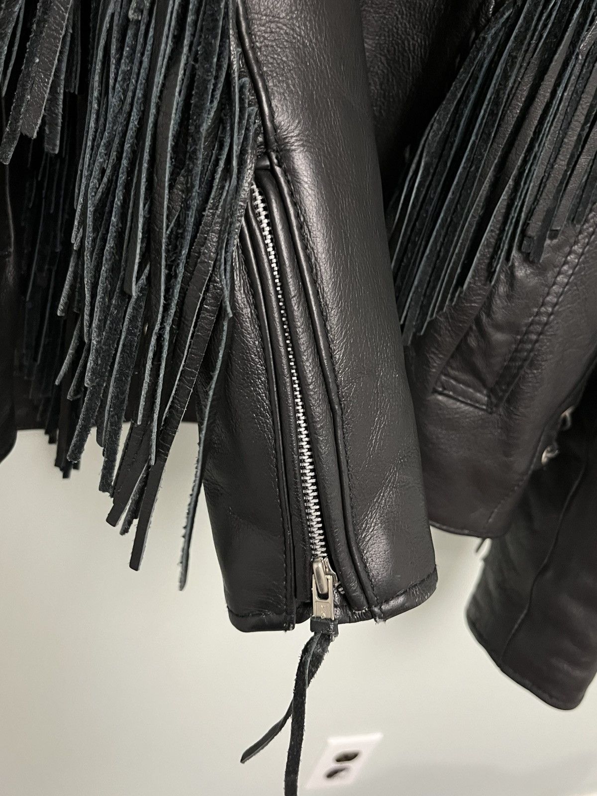 Vintage Fringed Leather Jacket. Size 42 Size L / US 10 / IT 46 - 16 Thumbnail