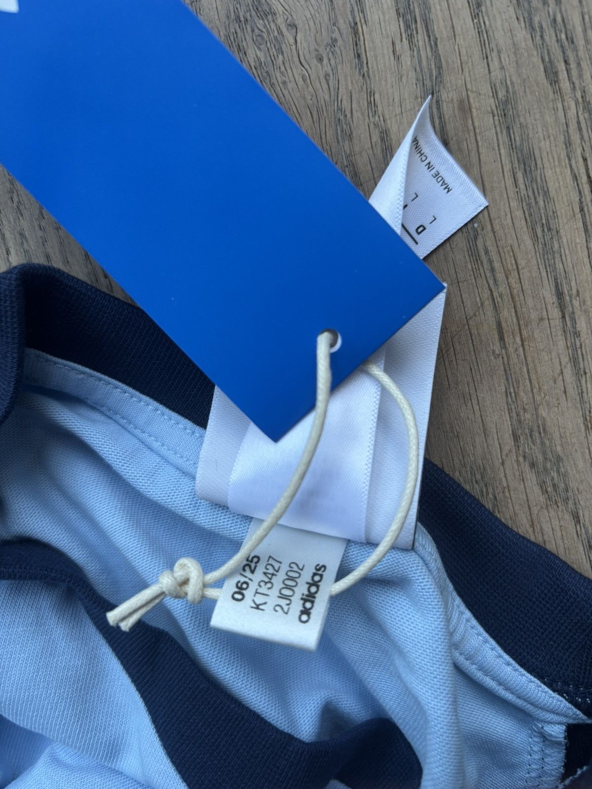 Adidas Adidas Oasis Tour Long Sleeve Tee T-shirt blue Large BNWT Size US L / EU 52-54 / 3 - 6 Thumbnail