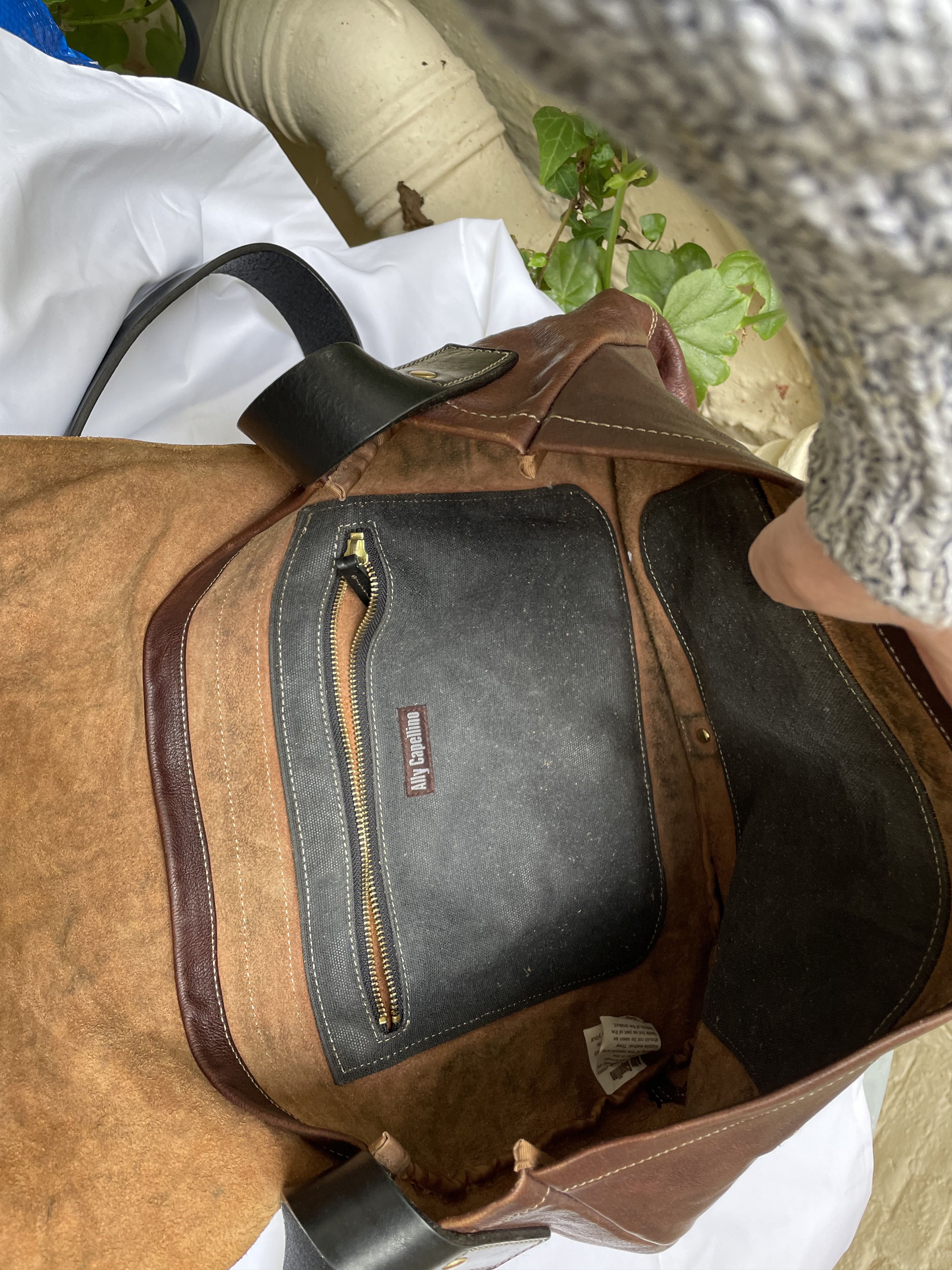 Ally Capellino Men's large leather crossbody satchel bag Size ONE SIZE - 4 Thumbnail