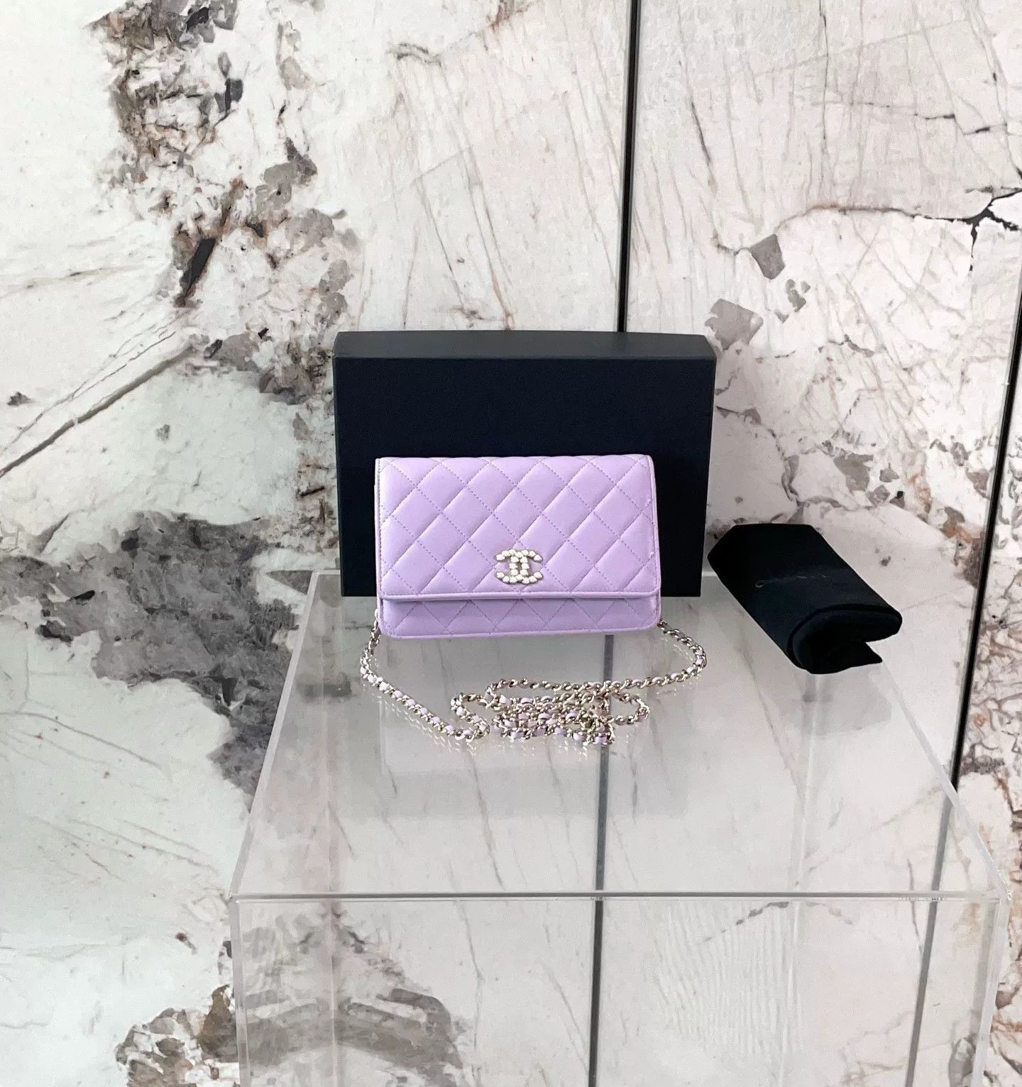 Chanel Pre-loved Bag Very good condition Size ONE SIZE - 1 Thumbnail