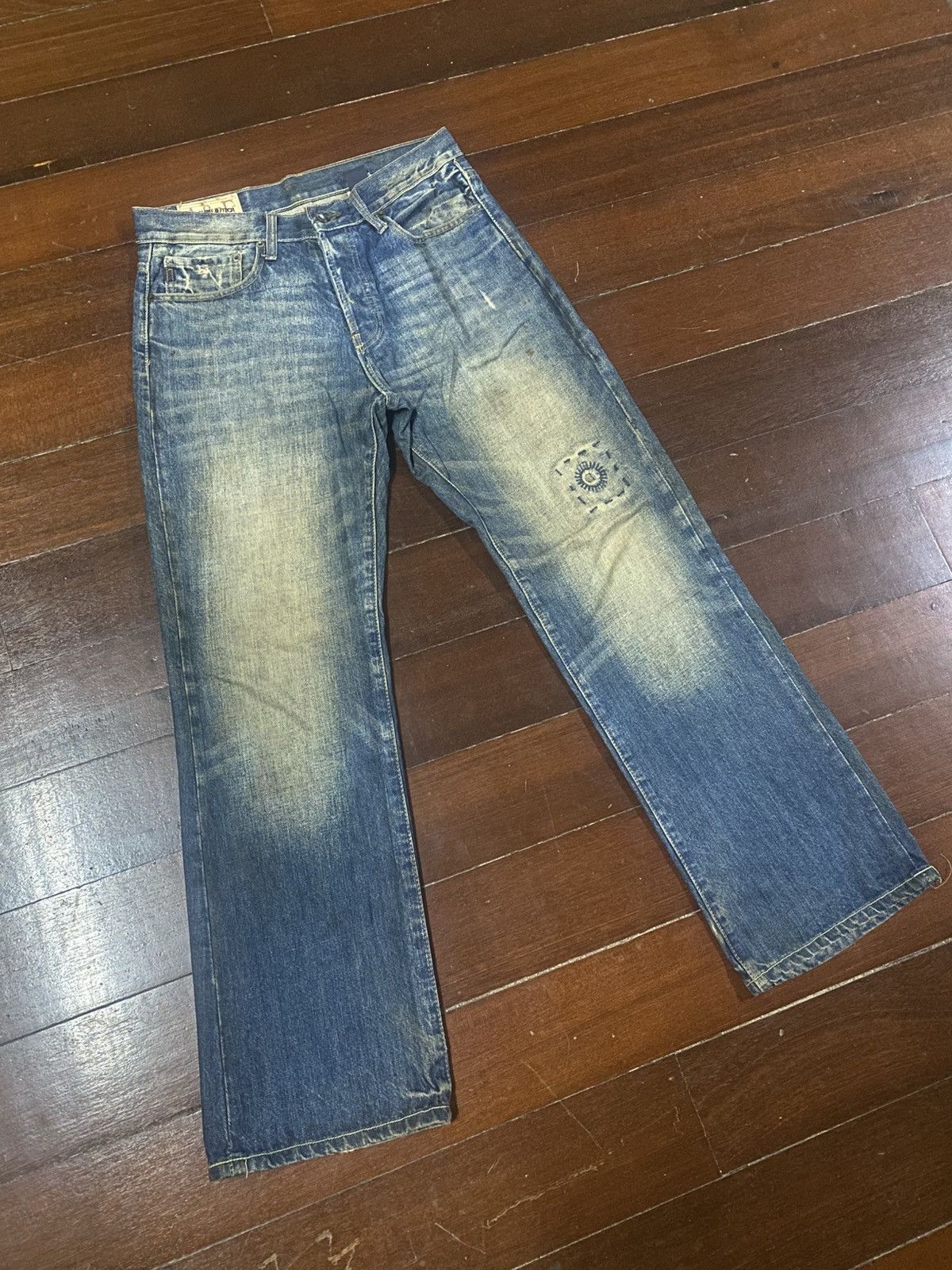Abercrombie & Fitch Vintage Abercrombie Blue Wash Distressed mud wash lowrise Size US 33 - 2 Thumbnail