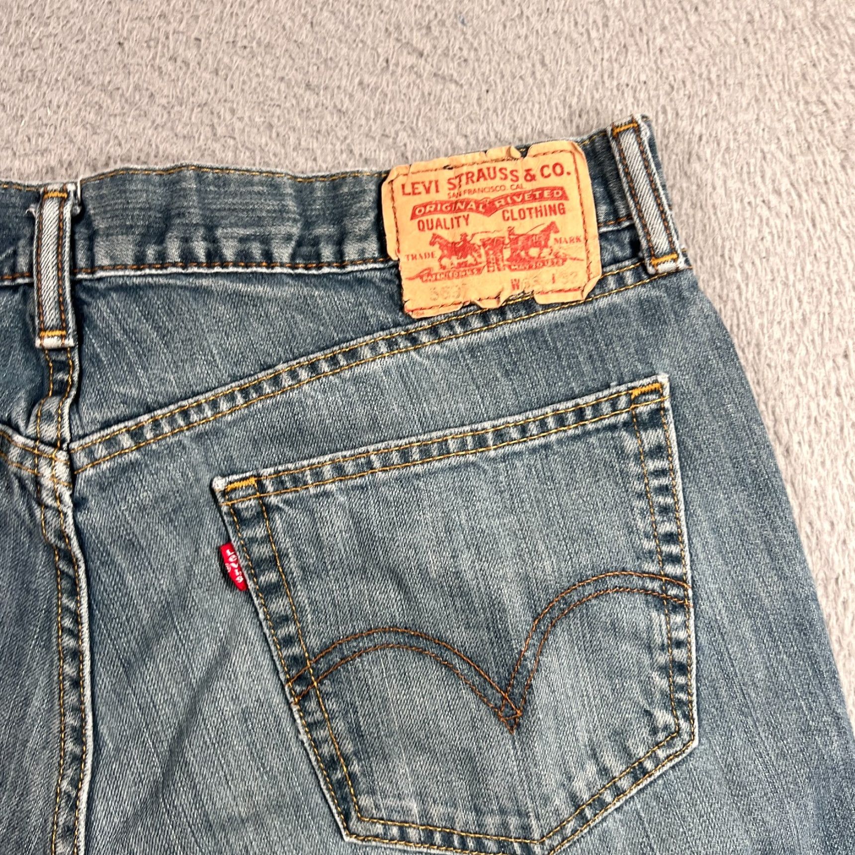 Levi's VINTAGE Levi's Bermuda Shorts Men 33 Blue Denim Casual Summer Beach Grunge 10" Inseam Size US 33 - 7 Thumbnail