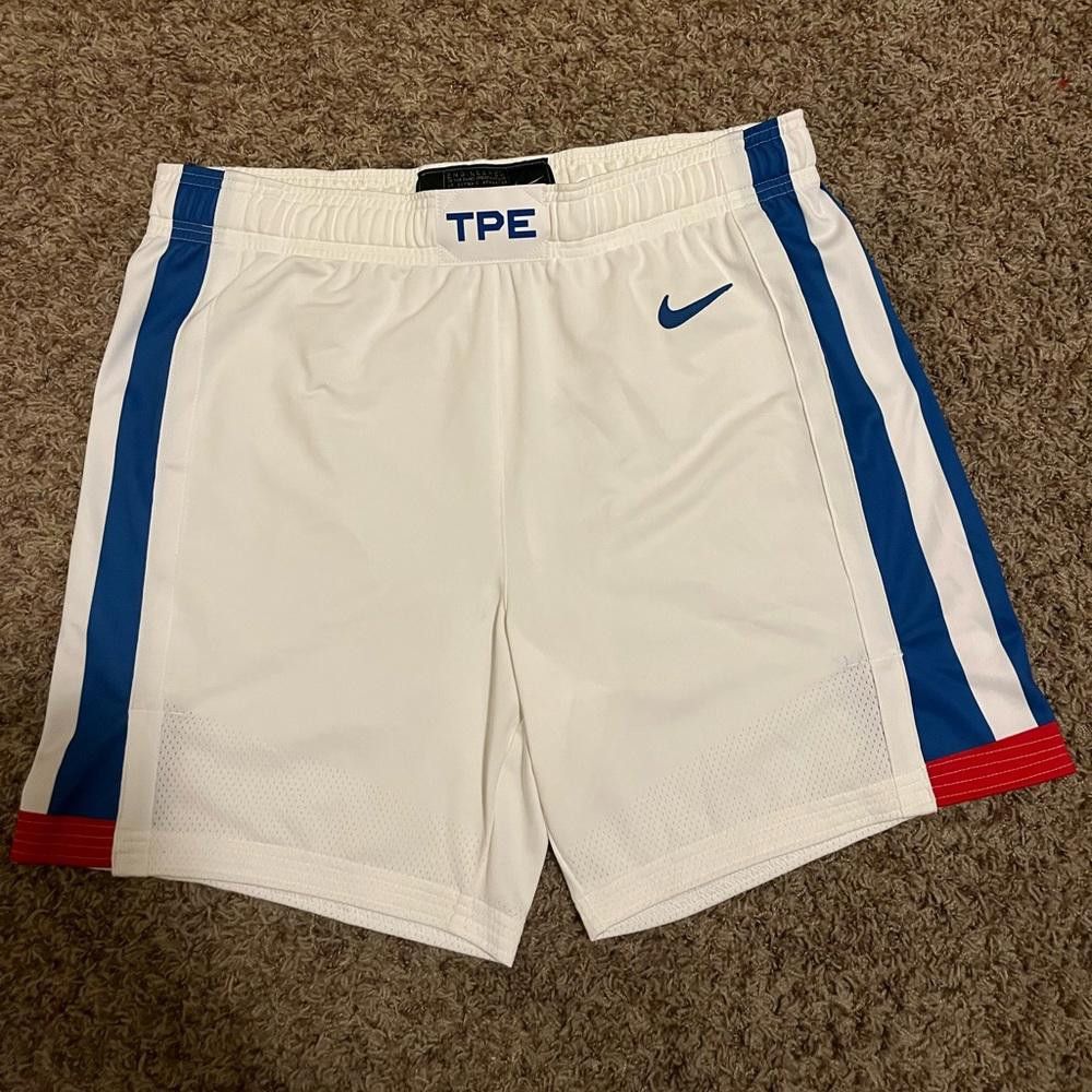 Image of Nike Chinese Taipei 2020 Tokyo Olympic Game Issued Shorts in White, Men's (Size 36)