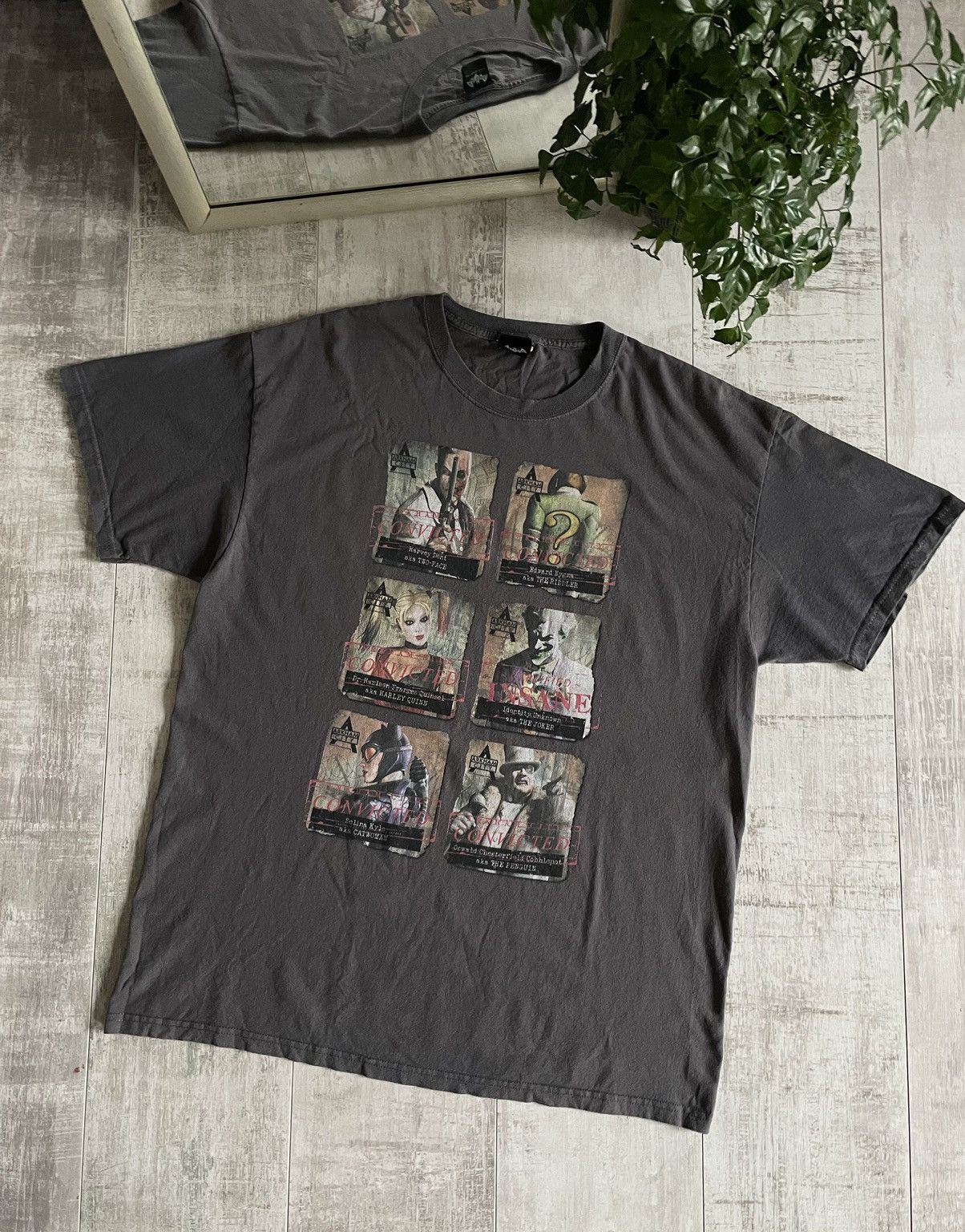 DC Comics × Vintage Vintage Batman 00’s Arkham City T-Shirt Joker Two-Face RARE Size US XL / EU 56 / 4 - 1 Thumbnail