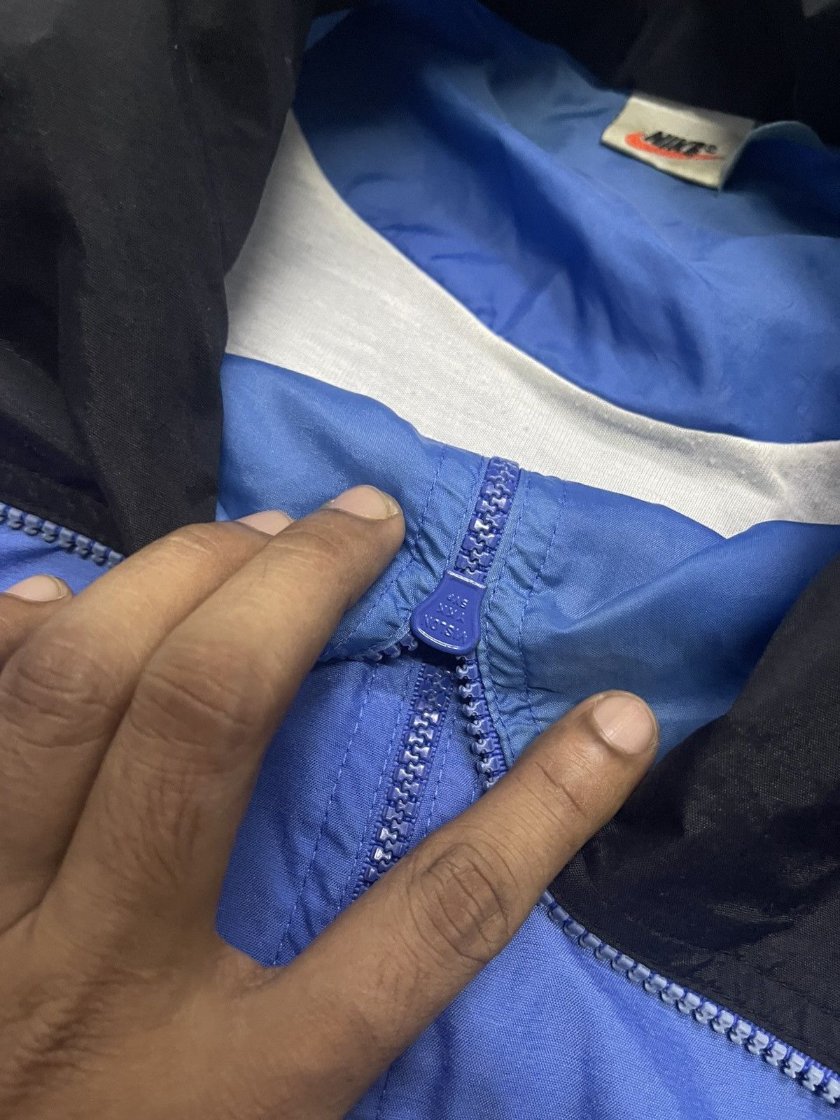 Nike 90s NIKE BIG SWOOSH COLOUR BLOCK WINDBREAKER Size US L / EU 52-54 / 3 - 16 Thumbnail