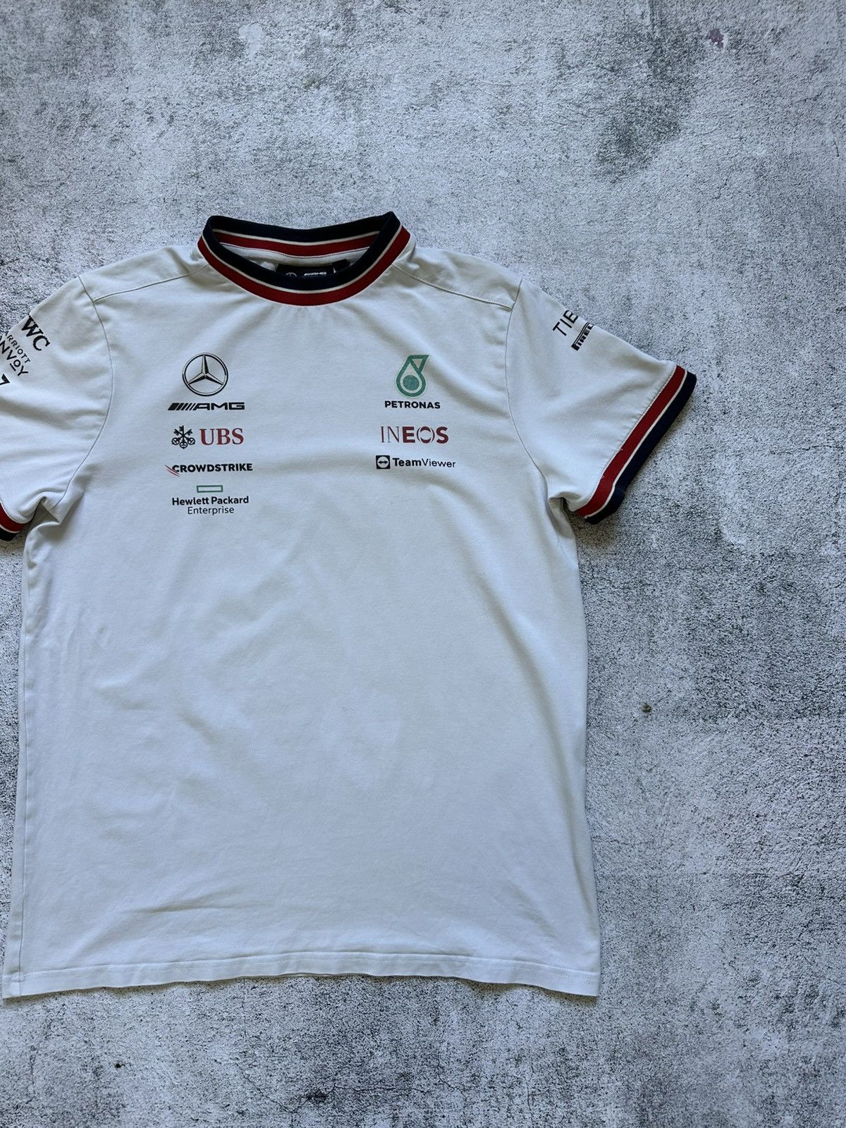 Mercedes-Benz Vintage Petronas AMG Mercedes-Benz Formula 1 T-shirt Racing Size US L / EU 52-54 / 3 - 4 Thumbnail