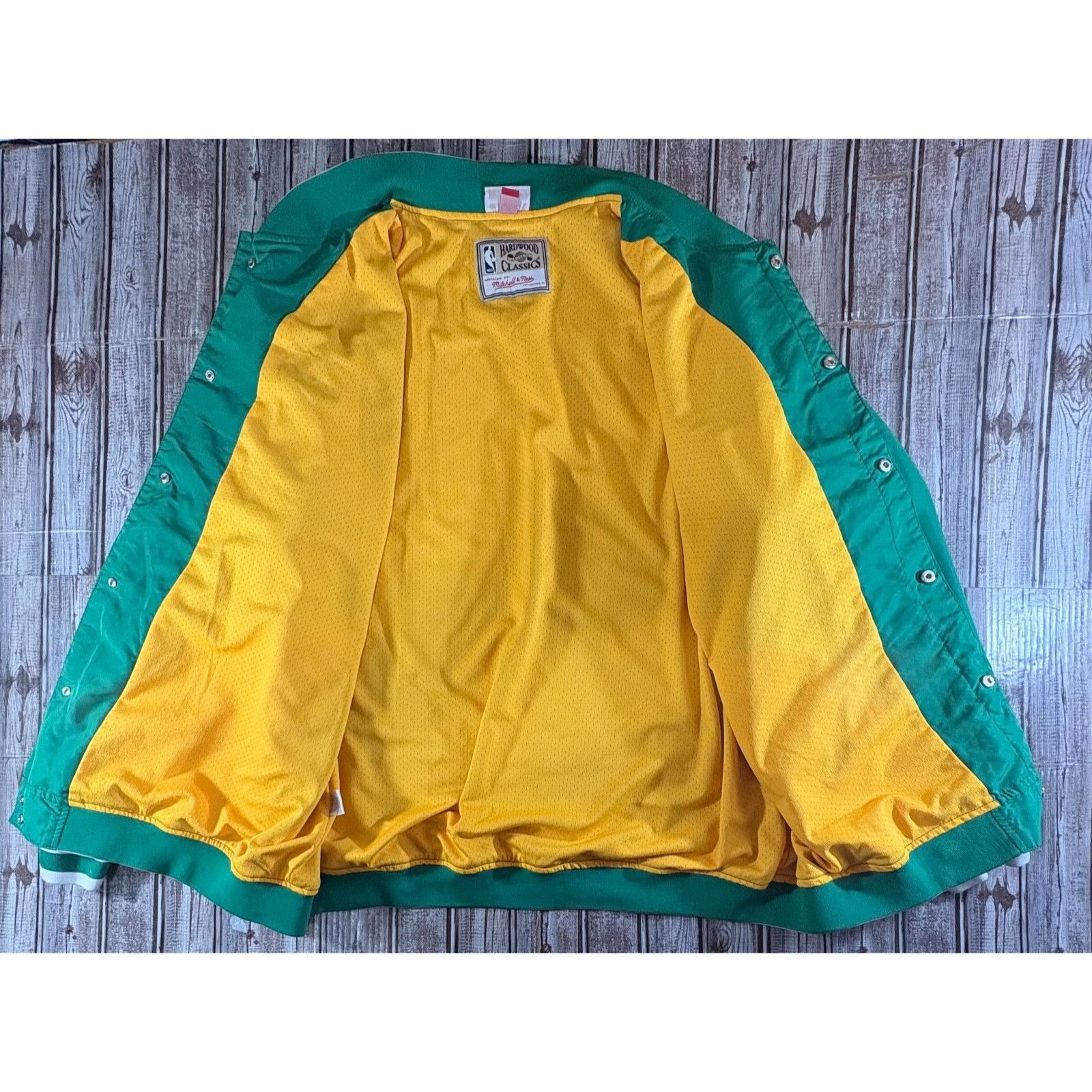 Mitchell & Ness Mitchell & Ness Boston Celtics Varsity Jacket Hardwood Class Size US XXL / EU 58 / 5 - 6 Thumbnail