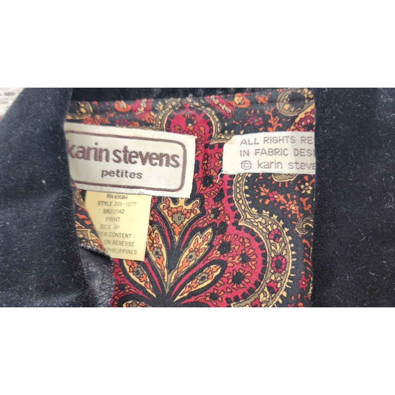Velvet VINTAGE Karin Stevens Blazer Womens 4P Petite Red Black Paisley Velvet Trim 90s Size S / US 4 / IT 40 - 4 Thumbnail