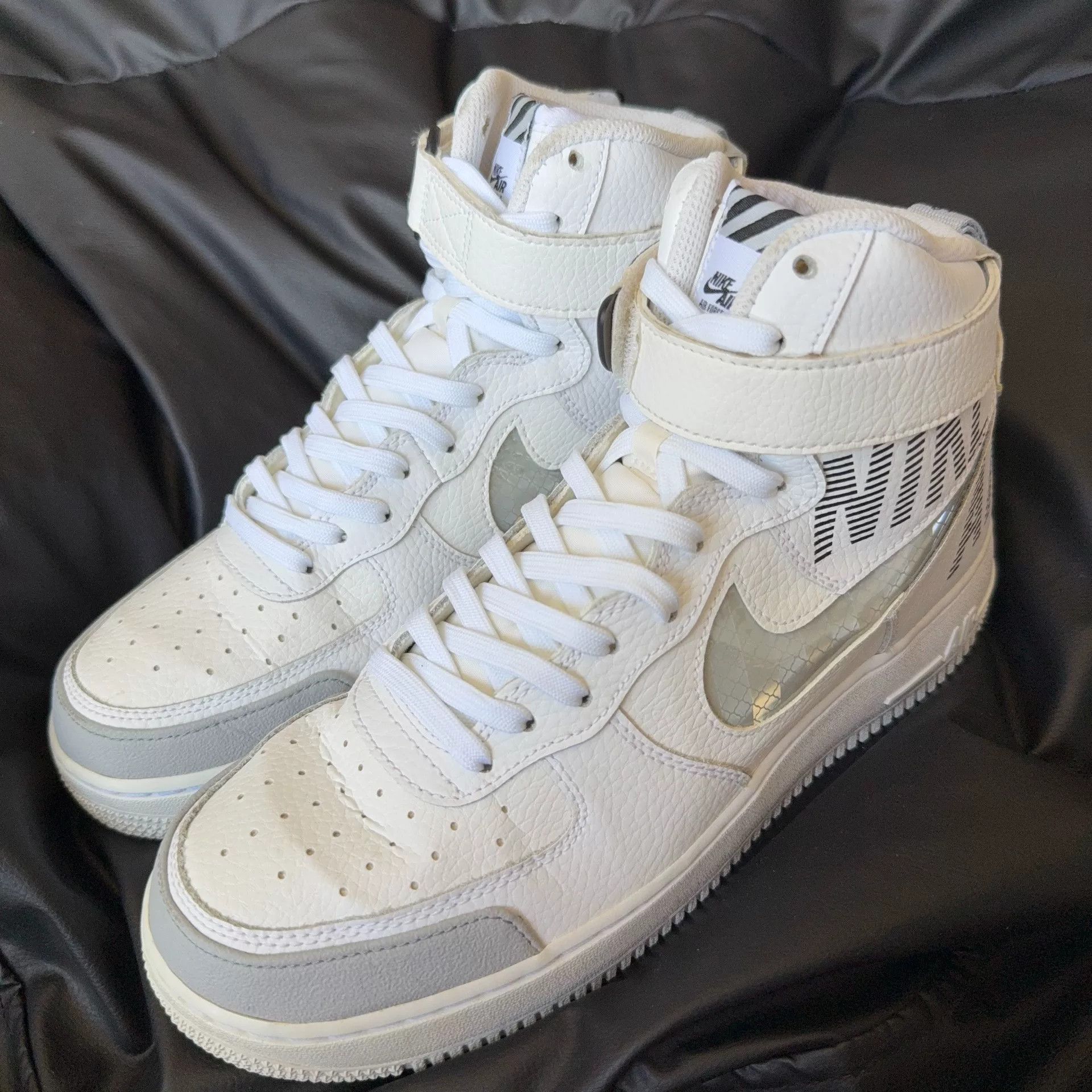 Nike Nike White Lowtop Sneakers 42 Men Size US 9 / EU 42 - 1 Thumbnail