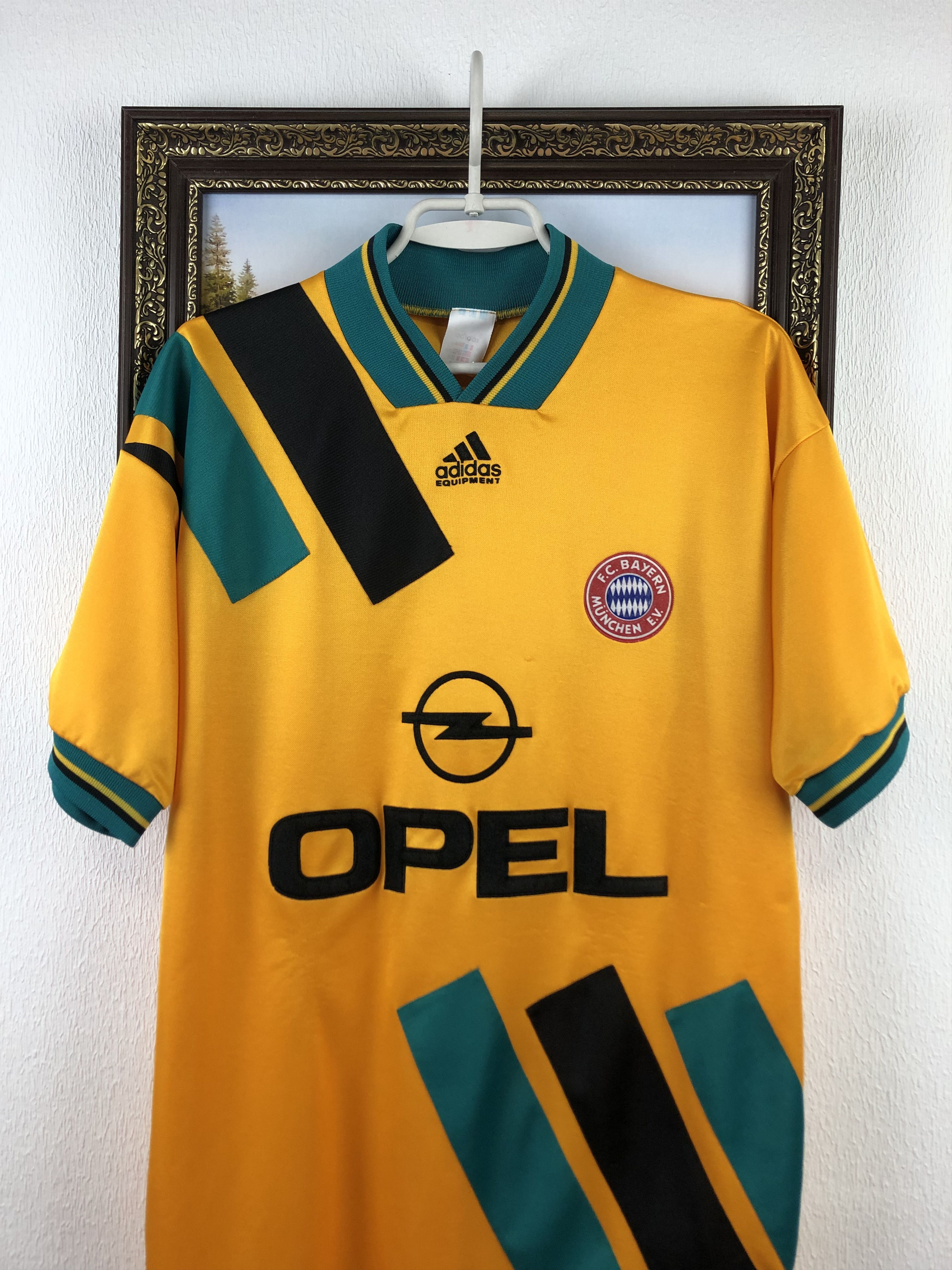 Bayern Munich Away football shirt 1993 Soccer Adidas Jersey