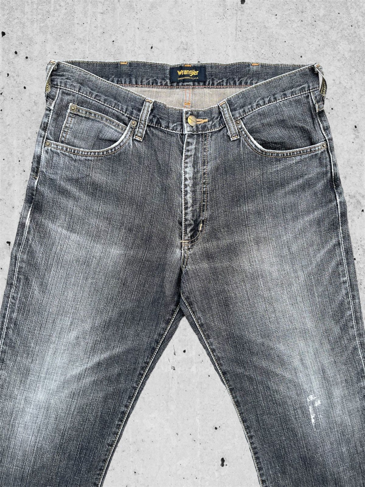Jean × Wrangler 🔥 Wrangler Black Distressed Denim W34 🔥 Size US 34 / EU 50 - 3 Thumbnail