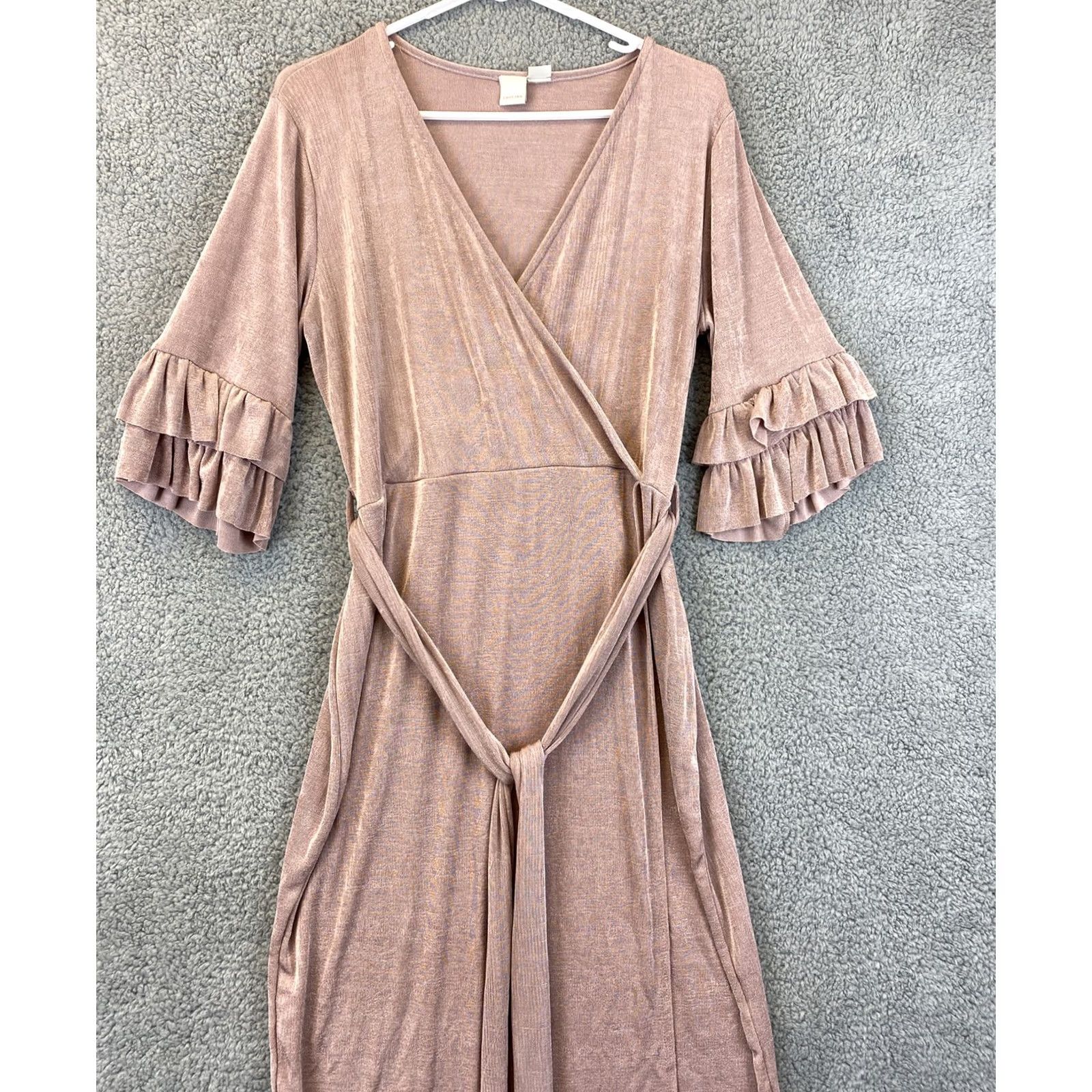 Vintage VINTAGE? No. Lost Ink Dress Women XL Pink Rose Ruffled Short Sleeve Surplice / 32-34 -- Size 40" / US 18 - 2 Thumbnail