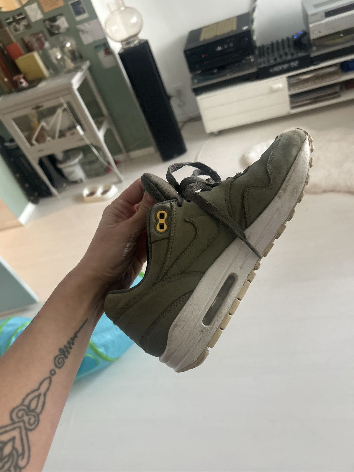Nike Nike Air Max 1 Premium in de kleur River Rock / White Size US 6.5 / IT 36.5 - 6 Thumbnail