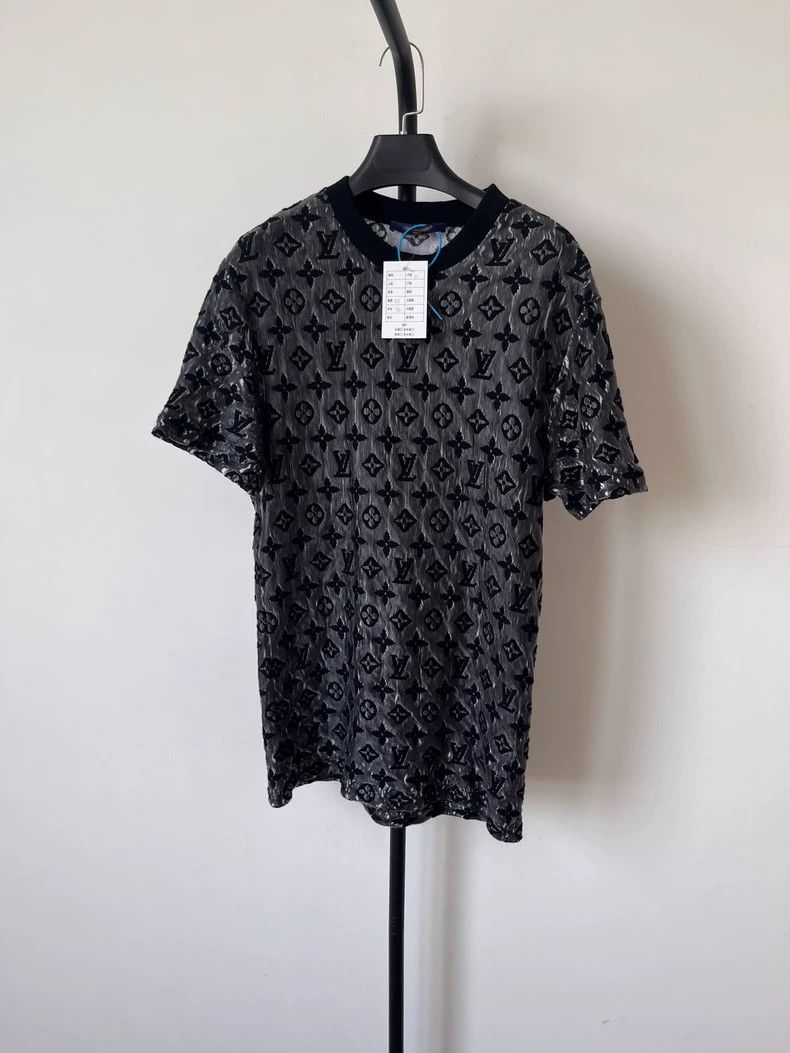 Louis Vuitton Louis Vuitton FW22 Logo Print Short Sleeve Tee - dmc Size US M / EU 48-50 / 2 - 1 Thumbnail