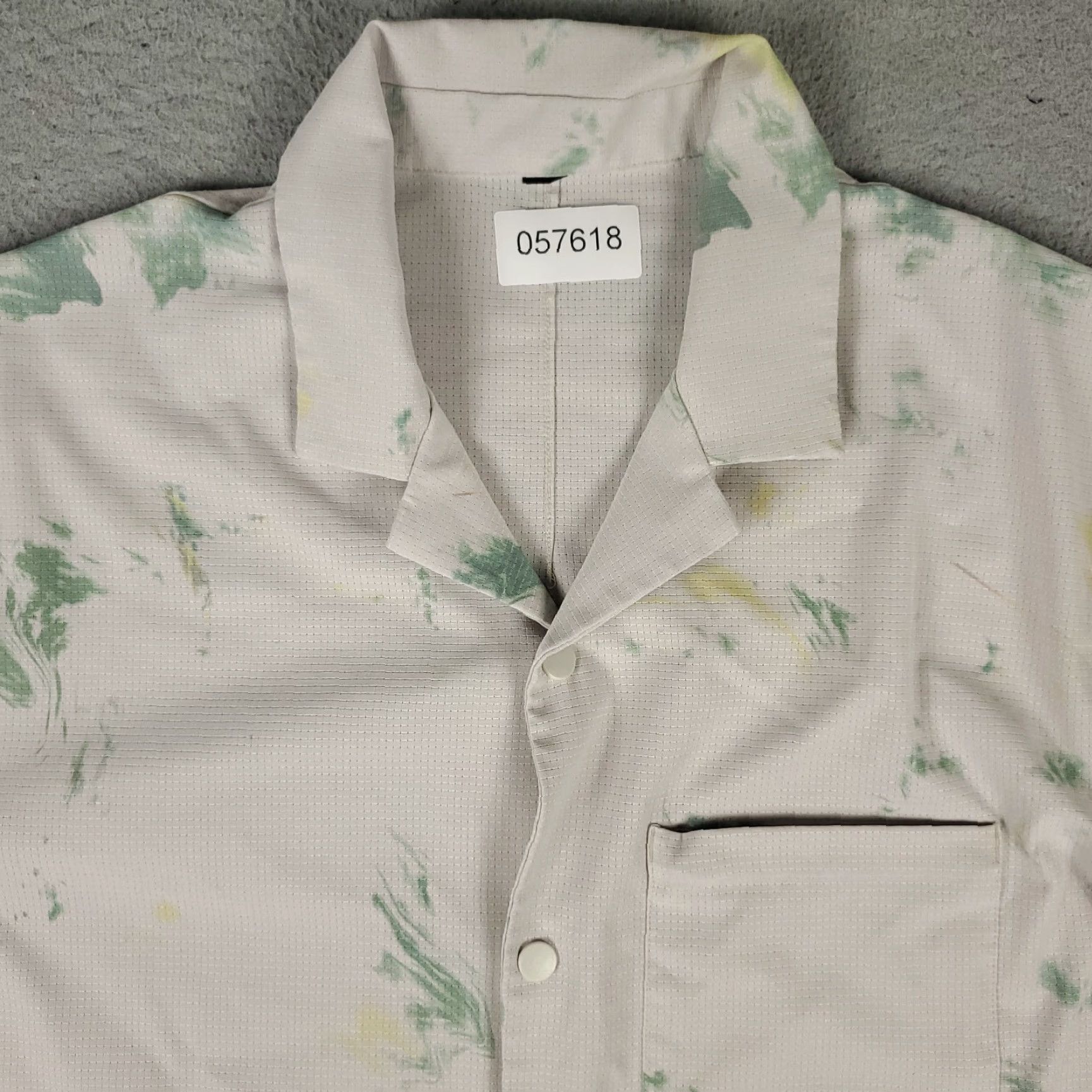 Lululemon Lululemon Shirt Mens Large Beige Airing Easy Camp Collar Snap Button Up Shirt (L) Beige Size US L / EU 52-54 / 3 - 2 Thumbnail