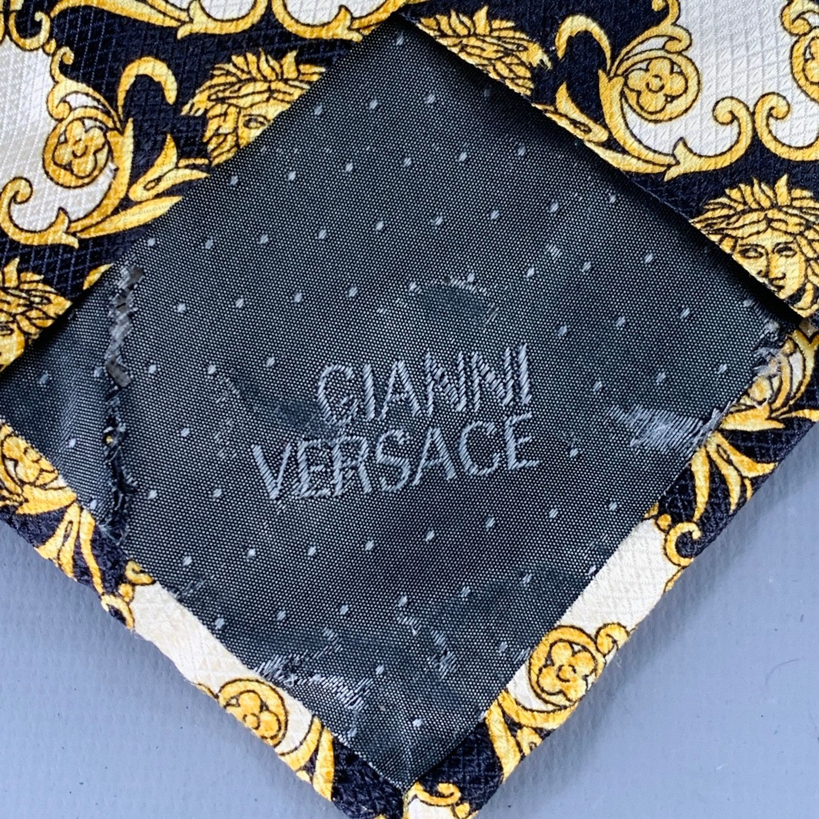 Versace GIANNI VERSACE Black Gold Medusa Heads Silk Tie Size ONE SIZE - 6 Thumbnail