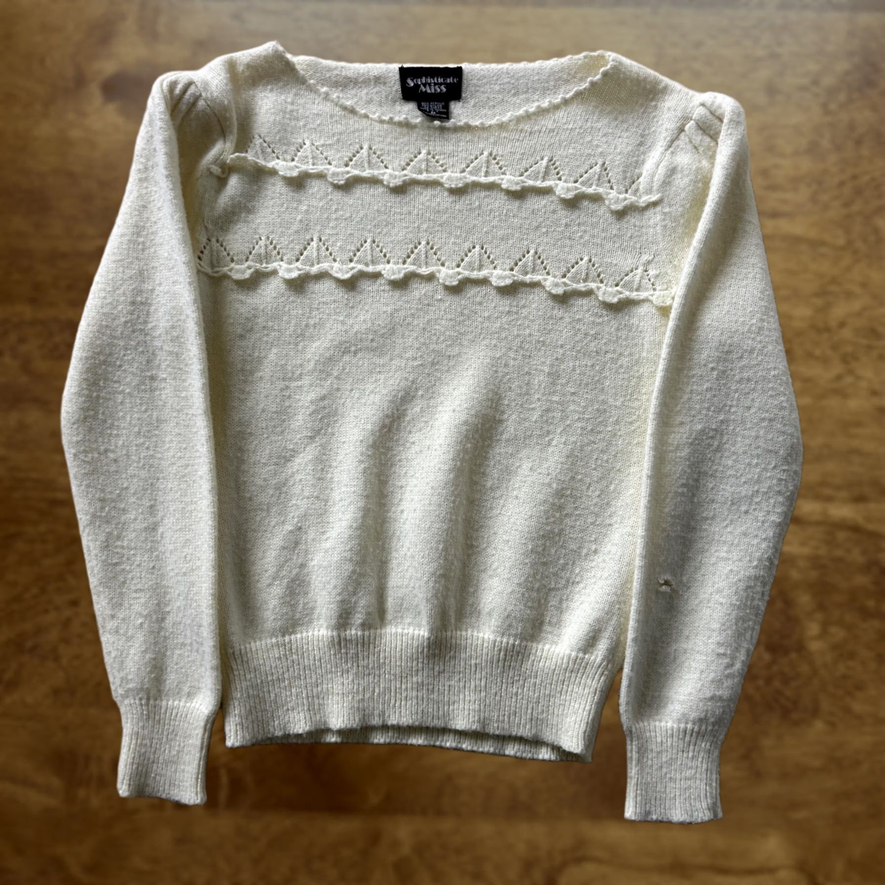 Vintage VINTAGE Sophisticate Miss Sweater Womens M White Crew Neck Crochet Pullover Size M / US 6-8 / IT 42-44 - 1 Thumbnail