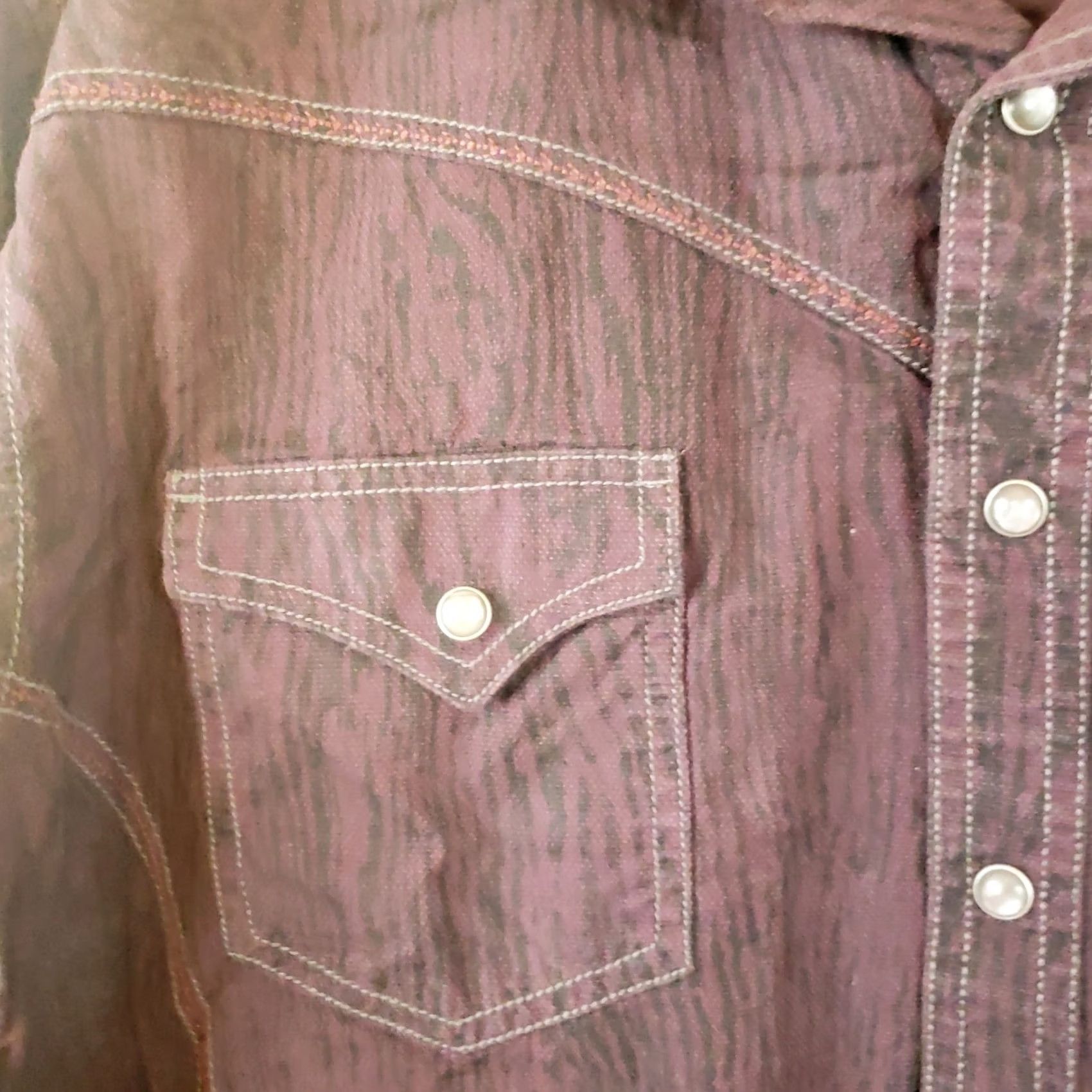 Wrangler VINTAGE Wrangler Rock 47 Shirt Mens XL Black Maroon Western Casual LS Snap Embroidered Size US XL / EU 56 / 4 - 7 Thumbnail