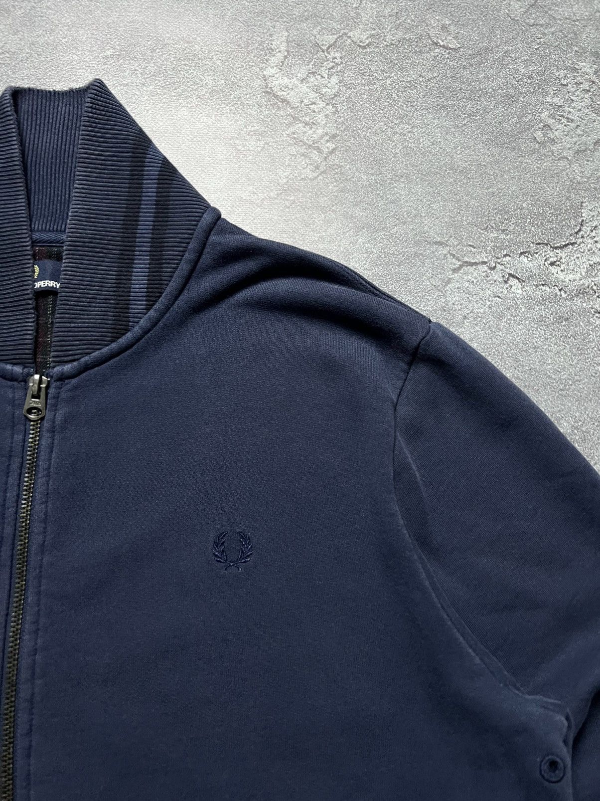 Fred Perry Vintage Fred Perry Track Jacket Zip Hoodie Big Logo Casual L Size US L / EU 52-54 / 3 - 3 Thumbnail