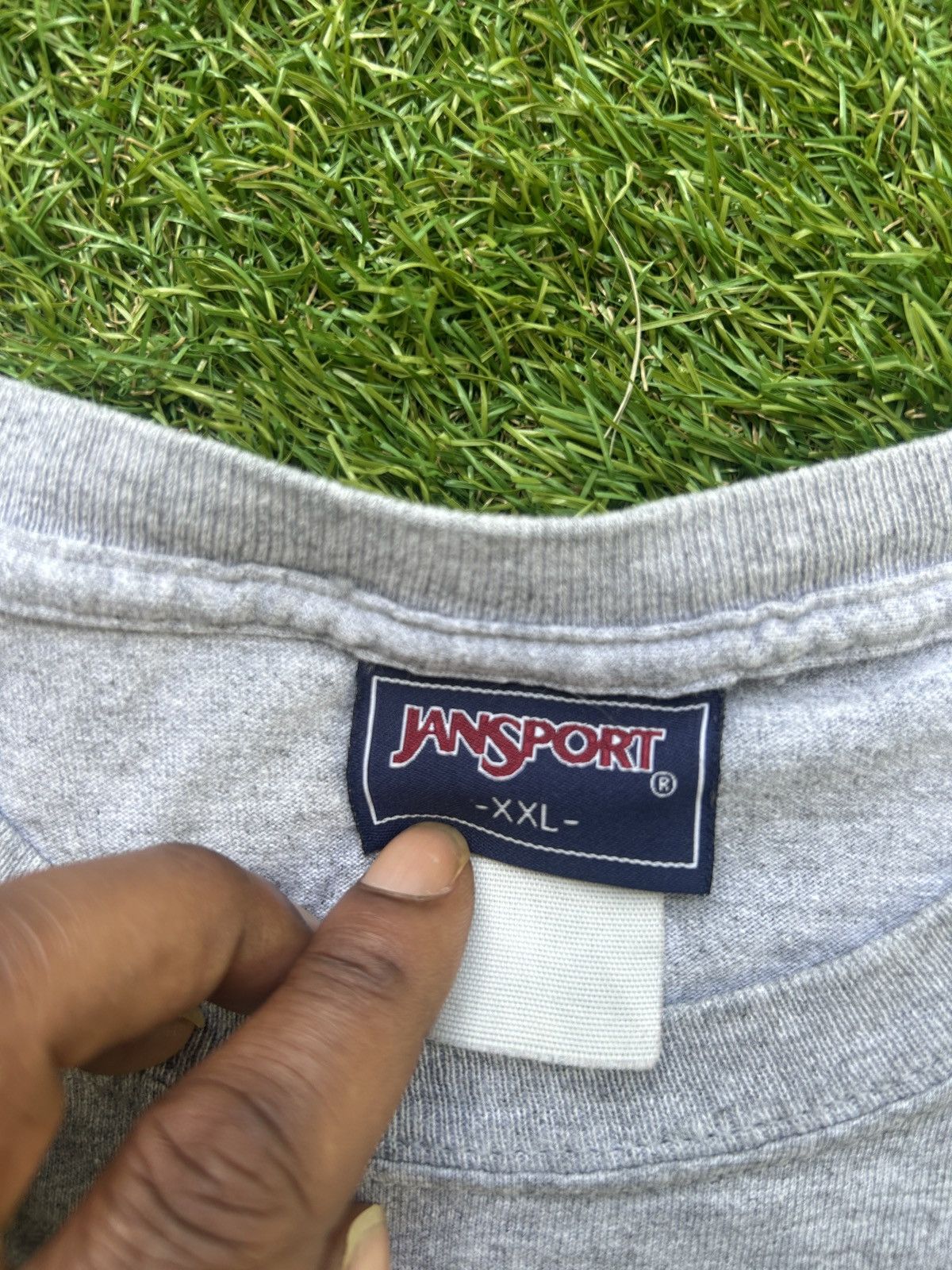 Vintage Vintage Jansport Butler University T-Shirt. Size US XXL / EU 58 / 5 - 3 Thumbnail
