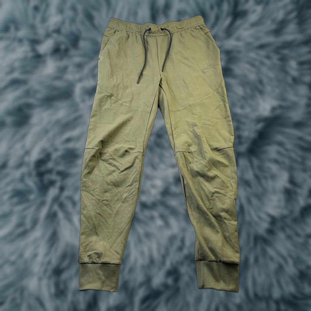 Nike Tech Fleece Pants Mens Medium Green Olive Jogger Slim Pockets Adjustable Waist Inseam 27 in Tapered