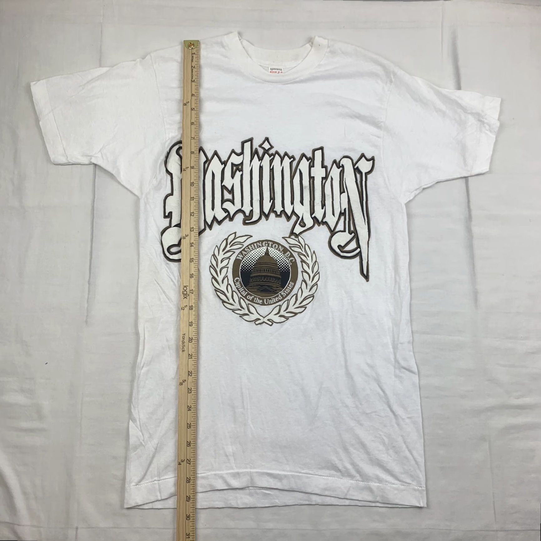 Fruit Of The Loom VINTAGE Washington DC T Shirt Adult Medium White Travel City 1980s Made in USA Fruit of the Loom Mens Shirt Size US M / EU 48-50 / 2 - 7 Thumbnail