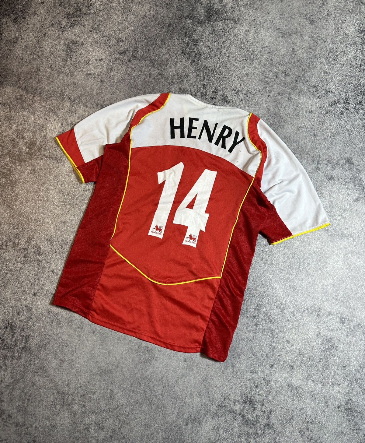 Vintage Vintage Arsenal Henry 14 O2 Soccer Jersey Blokecore Rare L Size US L / EU 52-54 / 3 - 1 Thumbnail