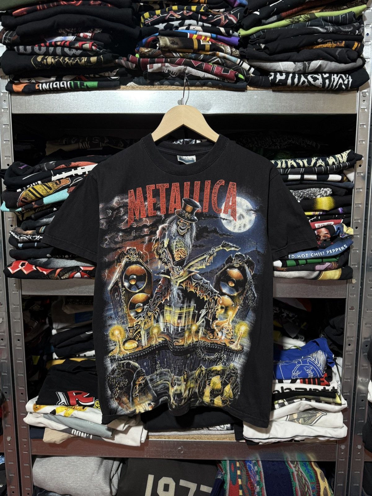 Vintage Vintage 90’s Metallica AOP Rock Band Retro T-Shirt Y2K Hype Size US S / EU 44-46 / 1 - 1 Thumbnail