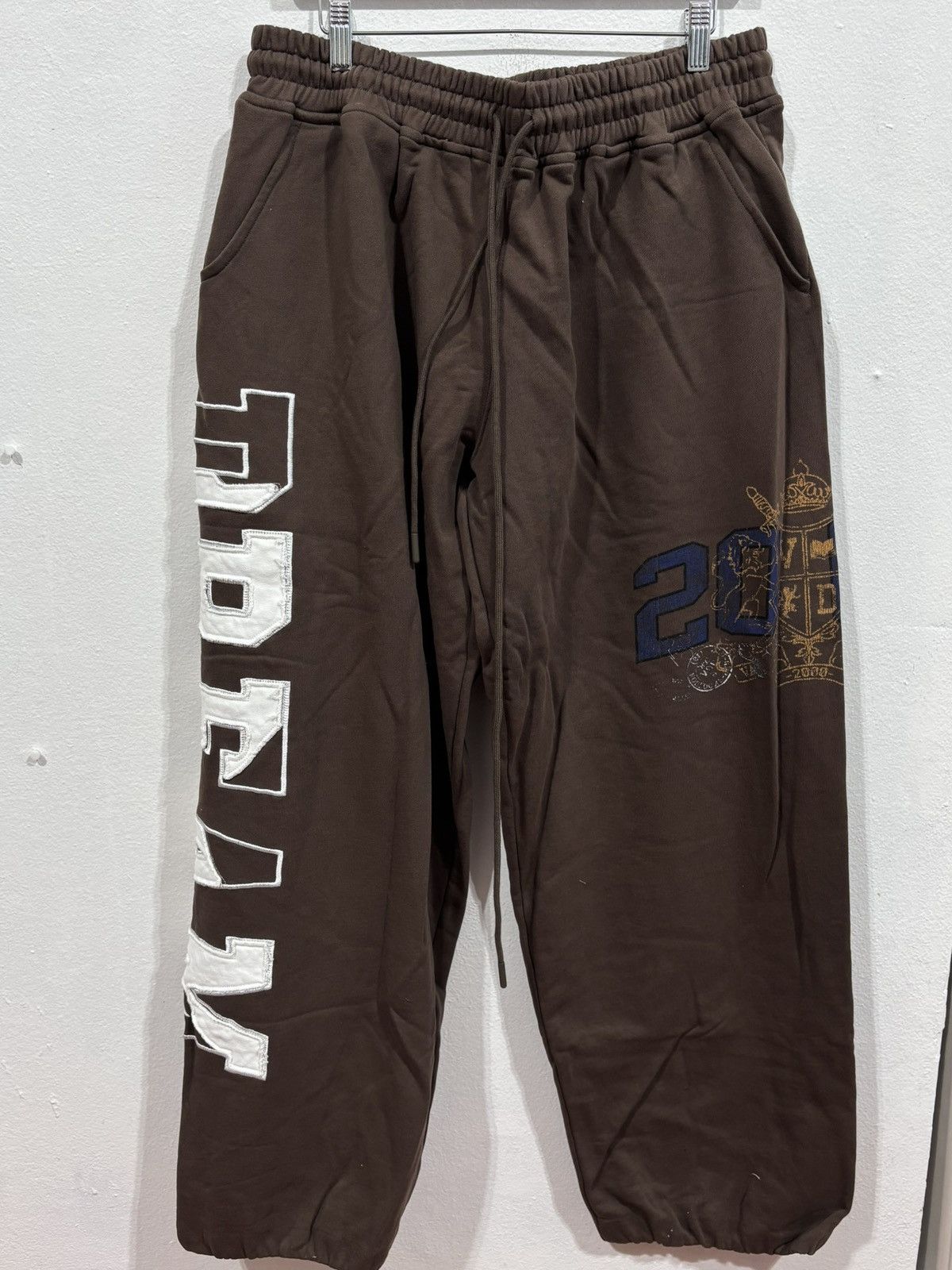 Vale Vale Forever Bingo Sweats Size US 32 / EU 48 - 1 Thumbnail