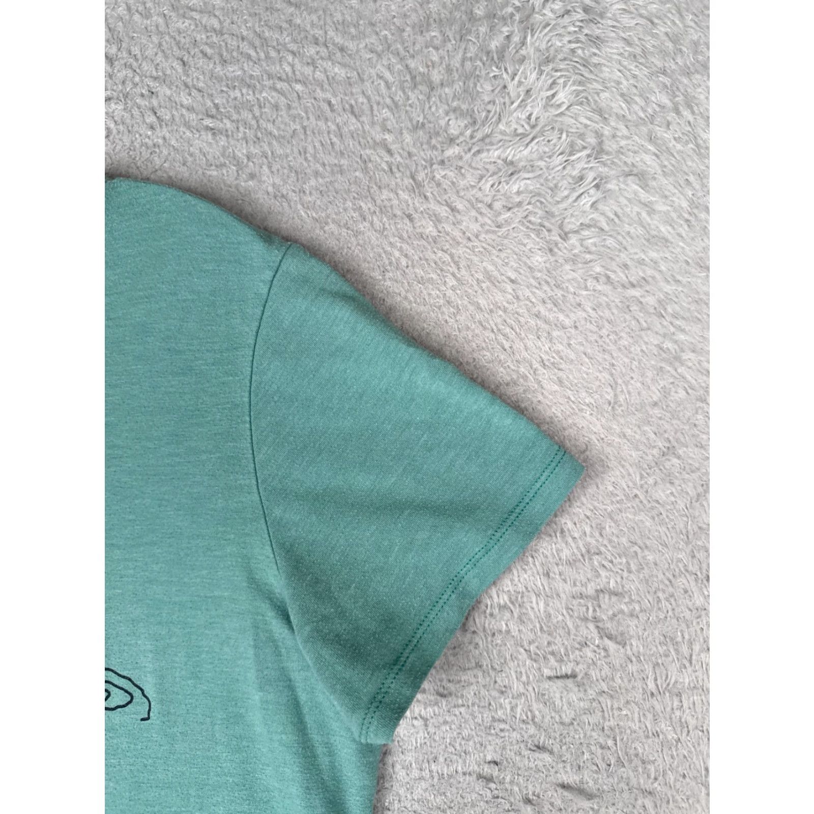 The North Face The North Face Shirt Women Medium Blue Crew Neck Polyester Blend Beary Chill Size M / US 6-8 / IT 42-44 - 2 Thumbnail