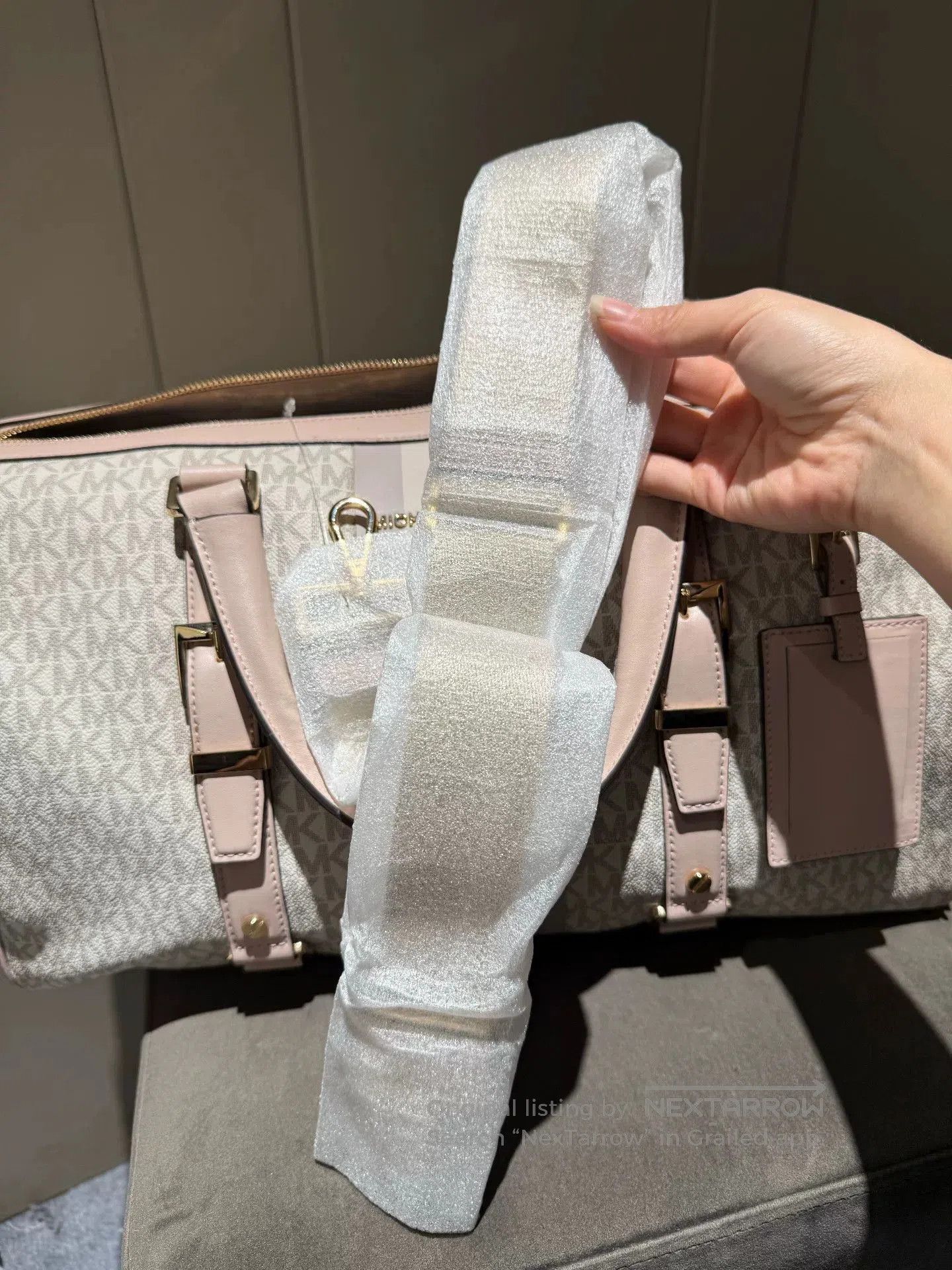Michael Kors Michael Kors Hand Travel Bag. Size ONE SIZE - 6 Thumbnail