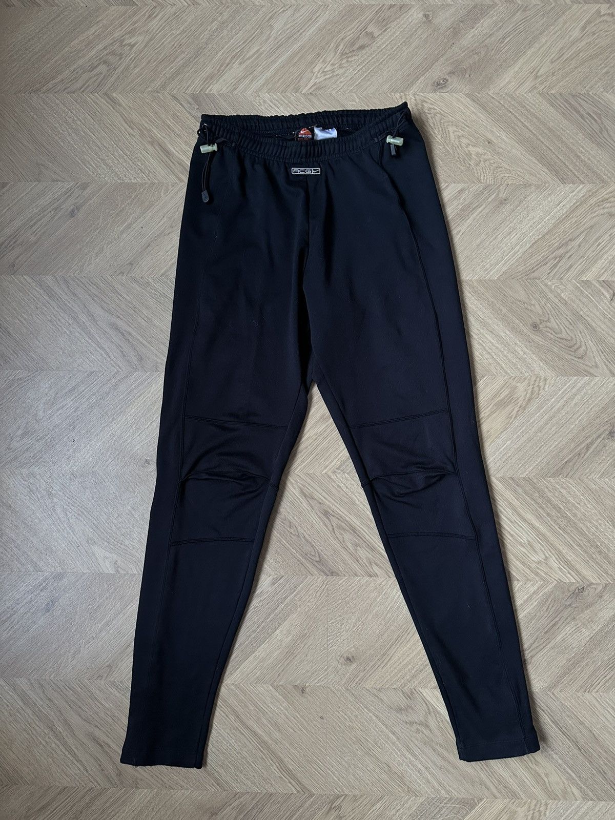 Nike ACG vintage leggings sweatpants streetwear
