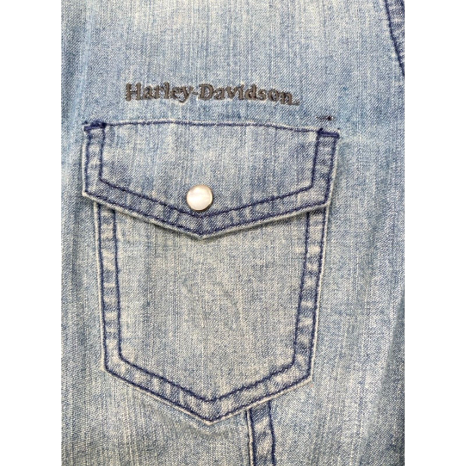 Harley Davidson VINTAGE Harley-Davidson Womens Large Long Sleeve Pearl Snap Blue Denim Embroidered Shirt Size L / US 10 / IT 46 - 5 Thumbnail