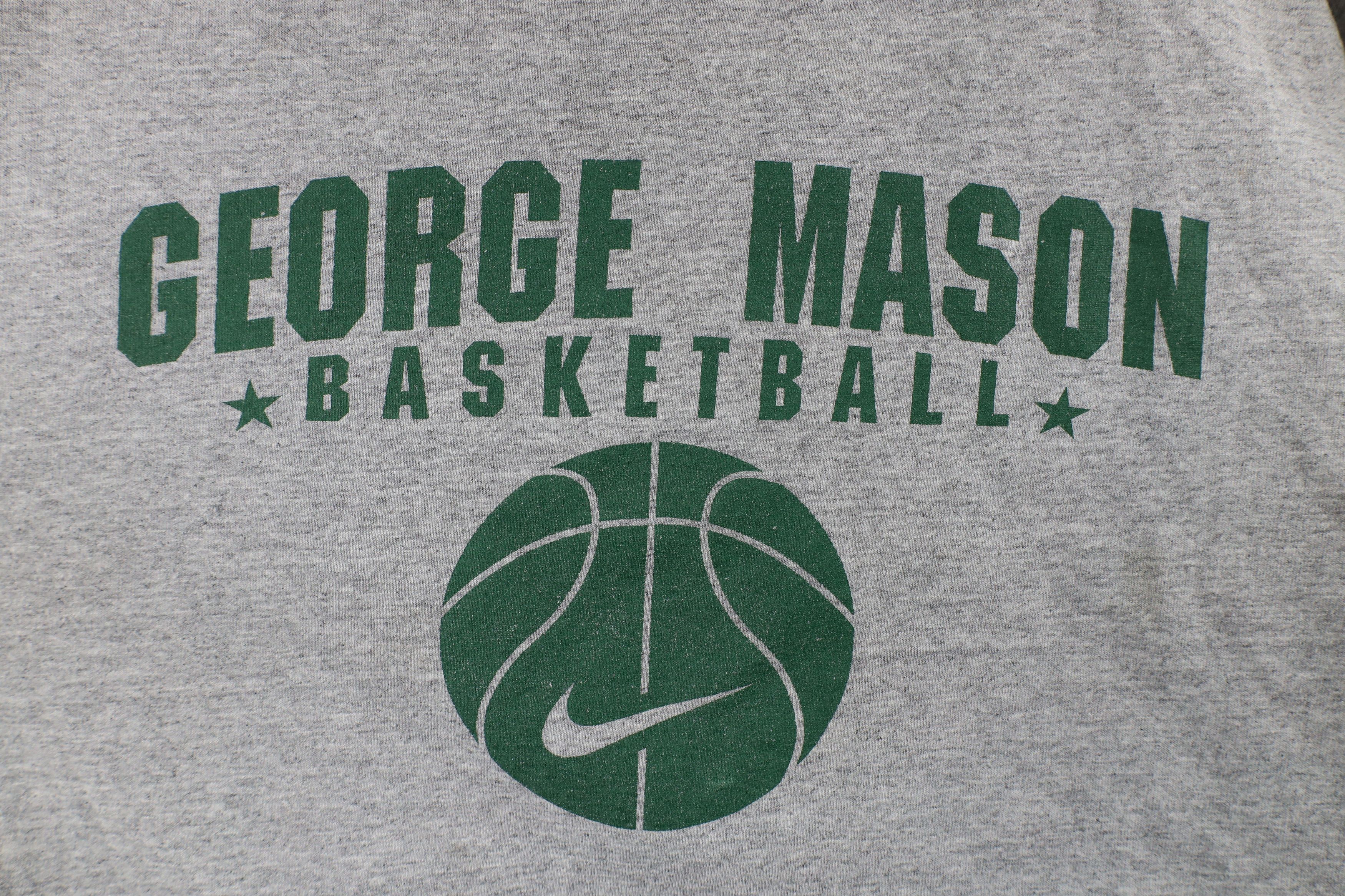 Nike × Vintage Vintage Nike George Mason University Basketball T-Shirt Size US L / EU 52-54 / 3 - 4 Thumbnail