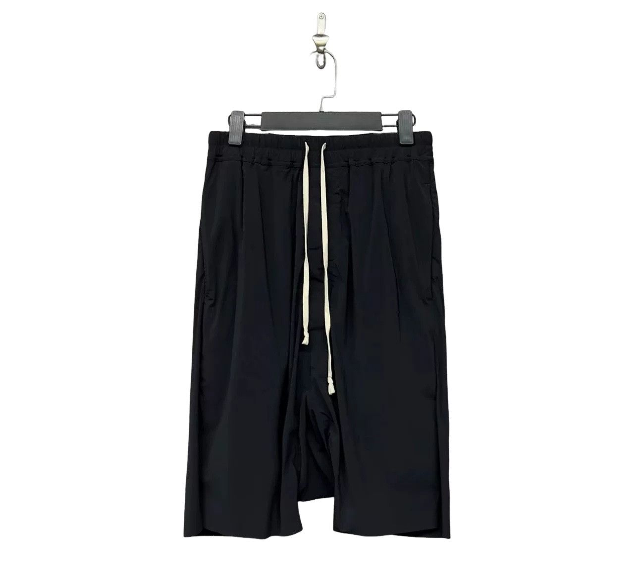 Rick Owens Rick Owens Black Drawstring Pods Shorts Size 48 Size US 32 / EU 48 - 1 Thumbnail