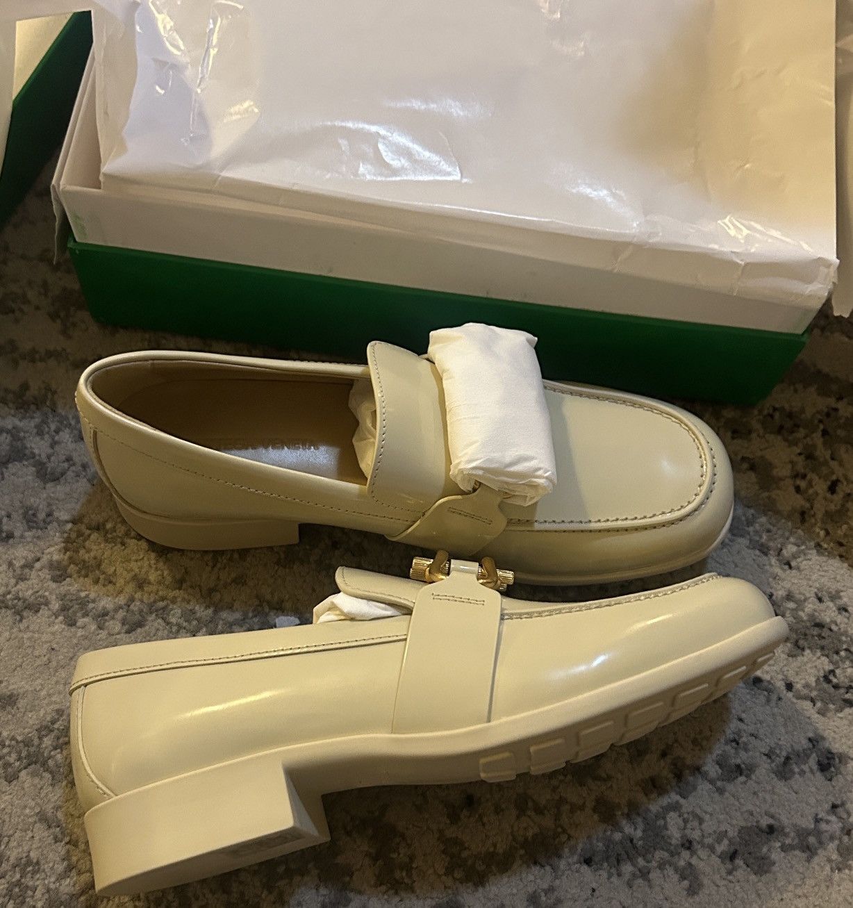 Bottega Veneta Bottega Veneta Monsieur Mocassin Soft Vinyl Butter Loafers Size US 10.5 / IT 40.5 - 6 Thumbnail