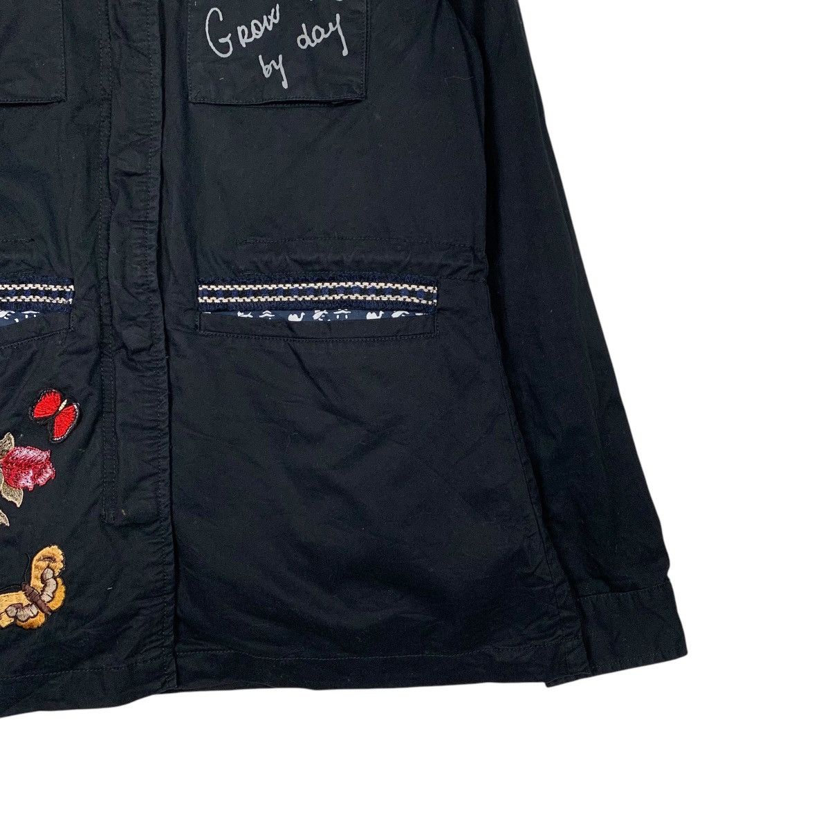 Desigual DESIGUAL Embroidery Florals Design Hooded Jacket #2254-C100 Size M / US 6-8 / IT 42-44 - 4 Thumbnail