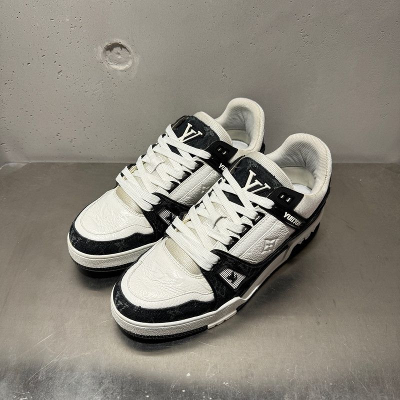 Louis Vuitton Louis Vuitton Panda Print Low-Top Fashion Sneakers 0089 Size US 8.5 / EU 41-42 - 1 Thumbnail