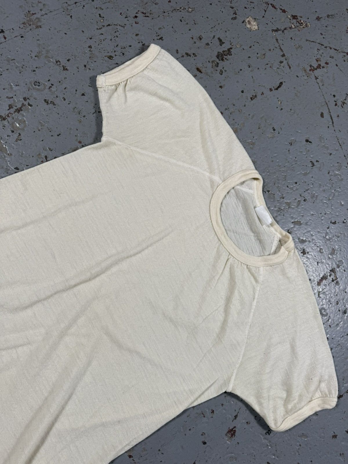 Other Vintage Single Stitch Blank Baby Compression Tight Tee Size US M / EU 48-50 / 2 - 3 Thumbnail