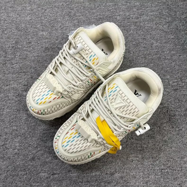 Louis Vuitton Louis Vuitton Casual Fashion Sneakers - dmc Size US 6.5 / EU 39-40 - 1 Thumbnail