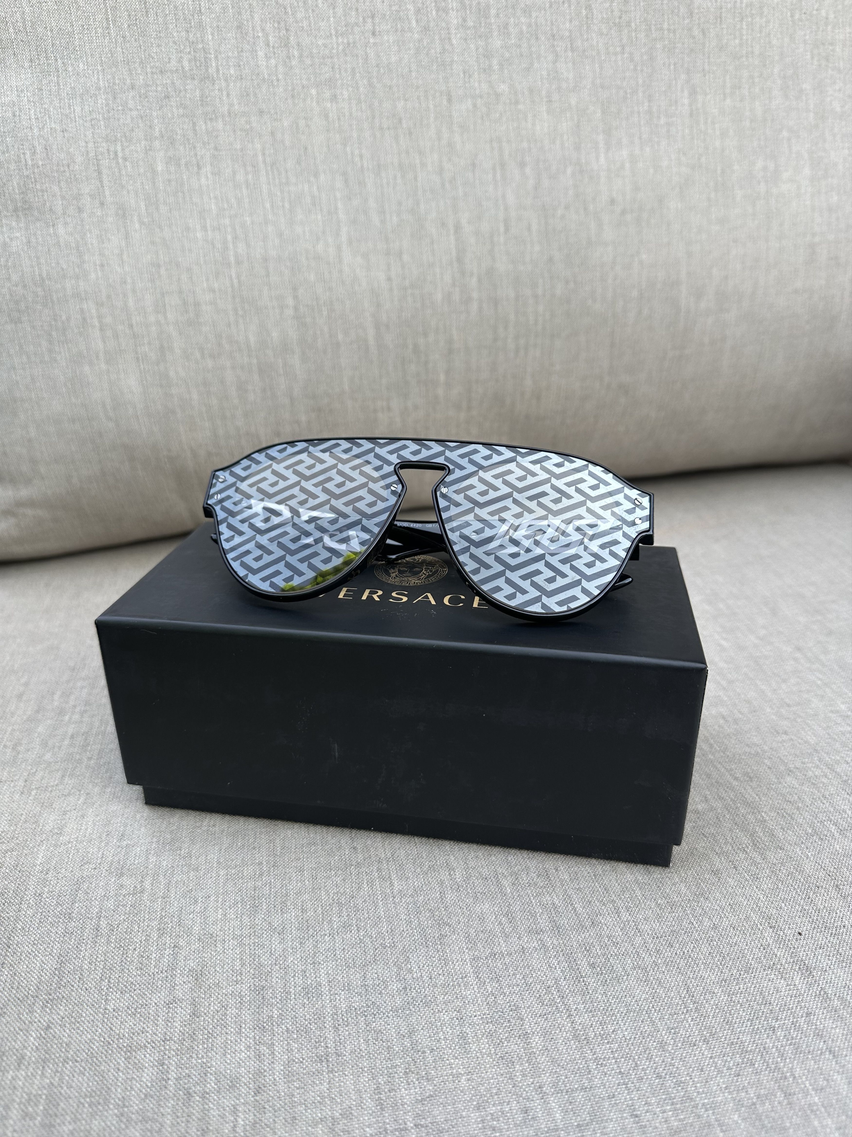 Versace 🕶️ Versace VE4420 Monogram Sunglasses – Brand New Size ONE SIZE - 12 Thumbnail